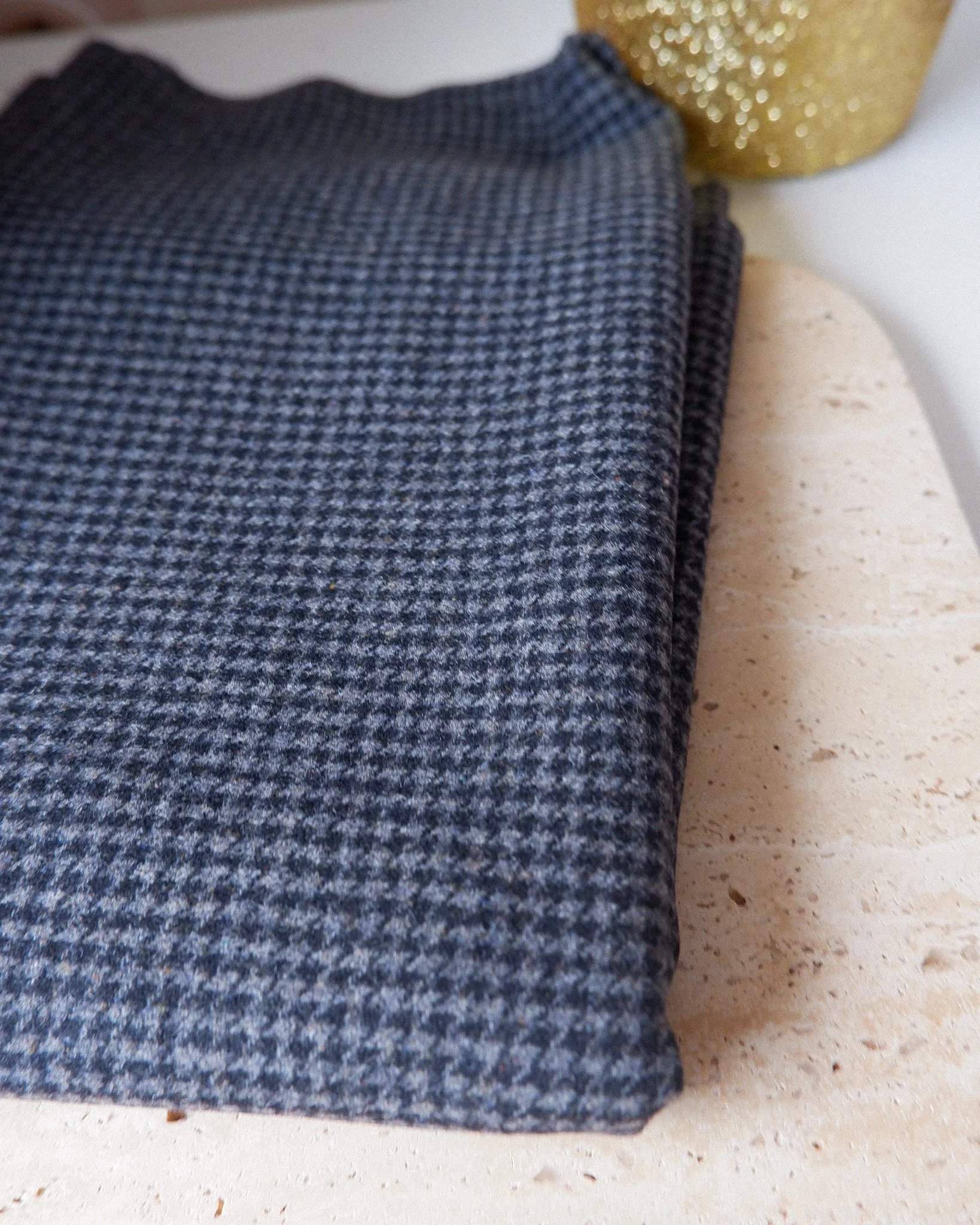 Lainage Pied de puce gris (2).jpg