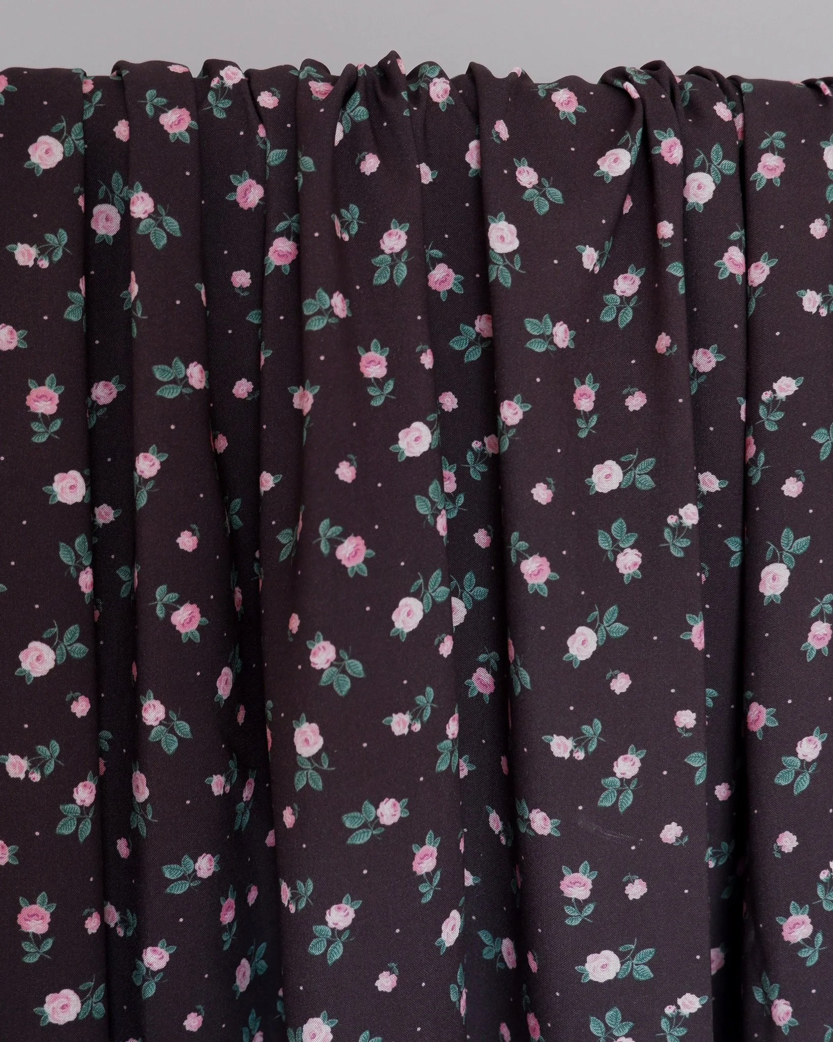 Tissu-Viscose-Ecovéro-Black-Roses-Jolie-Boho (17).jpg