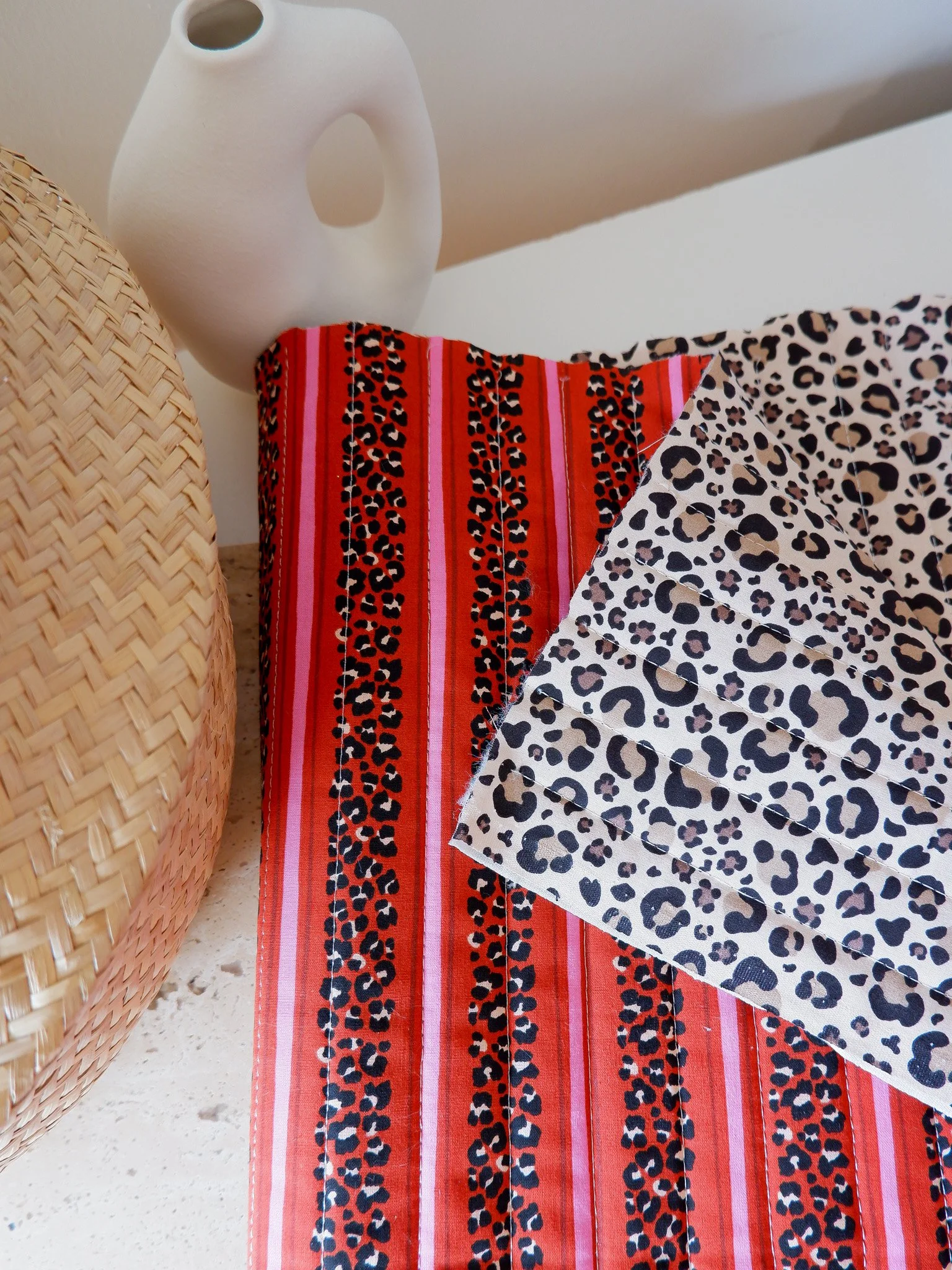 Tissu coton matelassée réversible ♡ Matelassage vertical Léopard