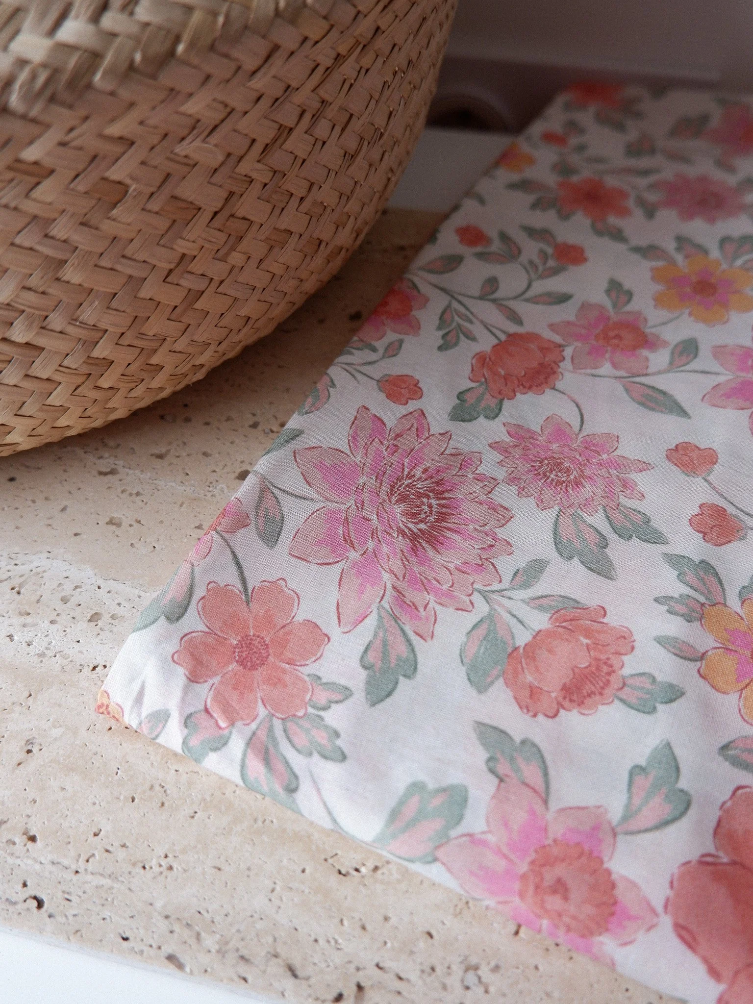 giulia-voile-coton-bio-fleurs-corail-rose.jpg.jpg