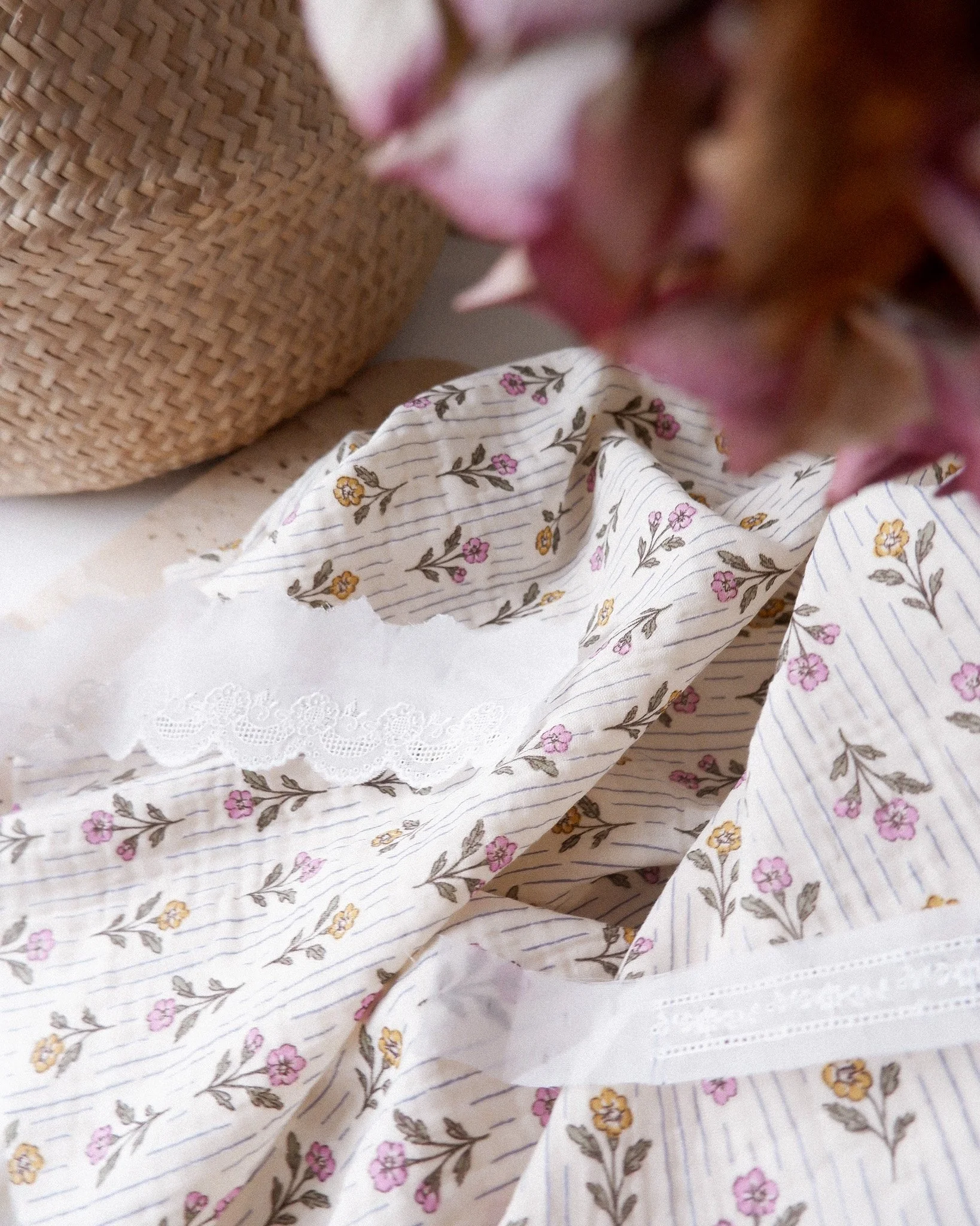 Tissu double gaze de coton fleurs indiennes (2).jpg