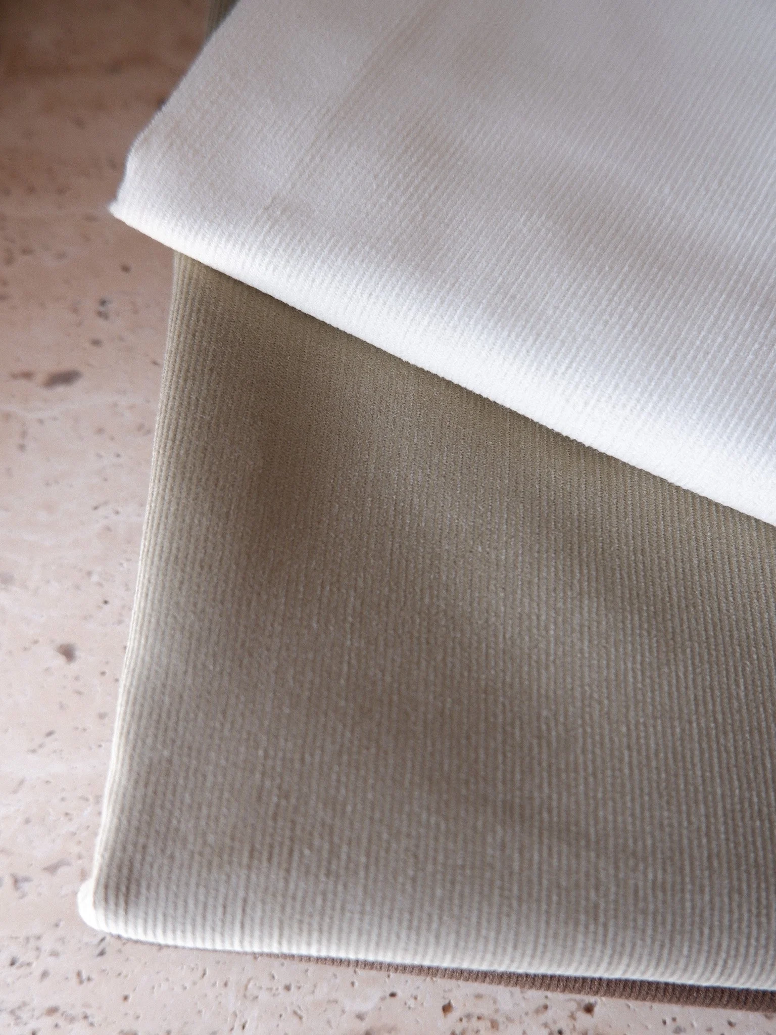 Velours milleraie en coton bio ♡ vert sauge