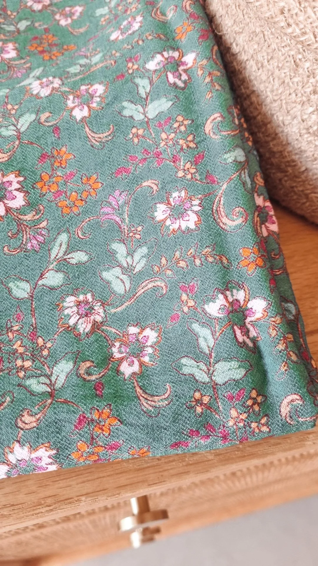 Crêpe de viscose écovéro fleuri ♡ Victoria