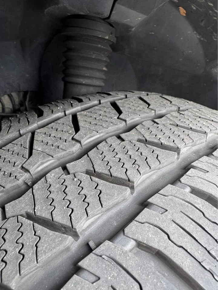 vancontactwintertread2.jpg