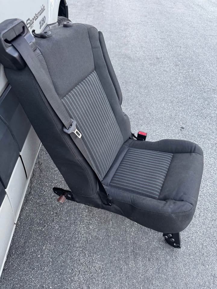transitsingleseat4.jpg