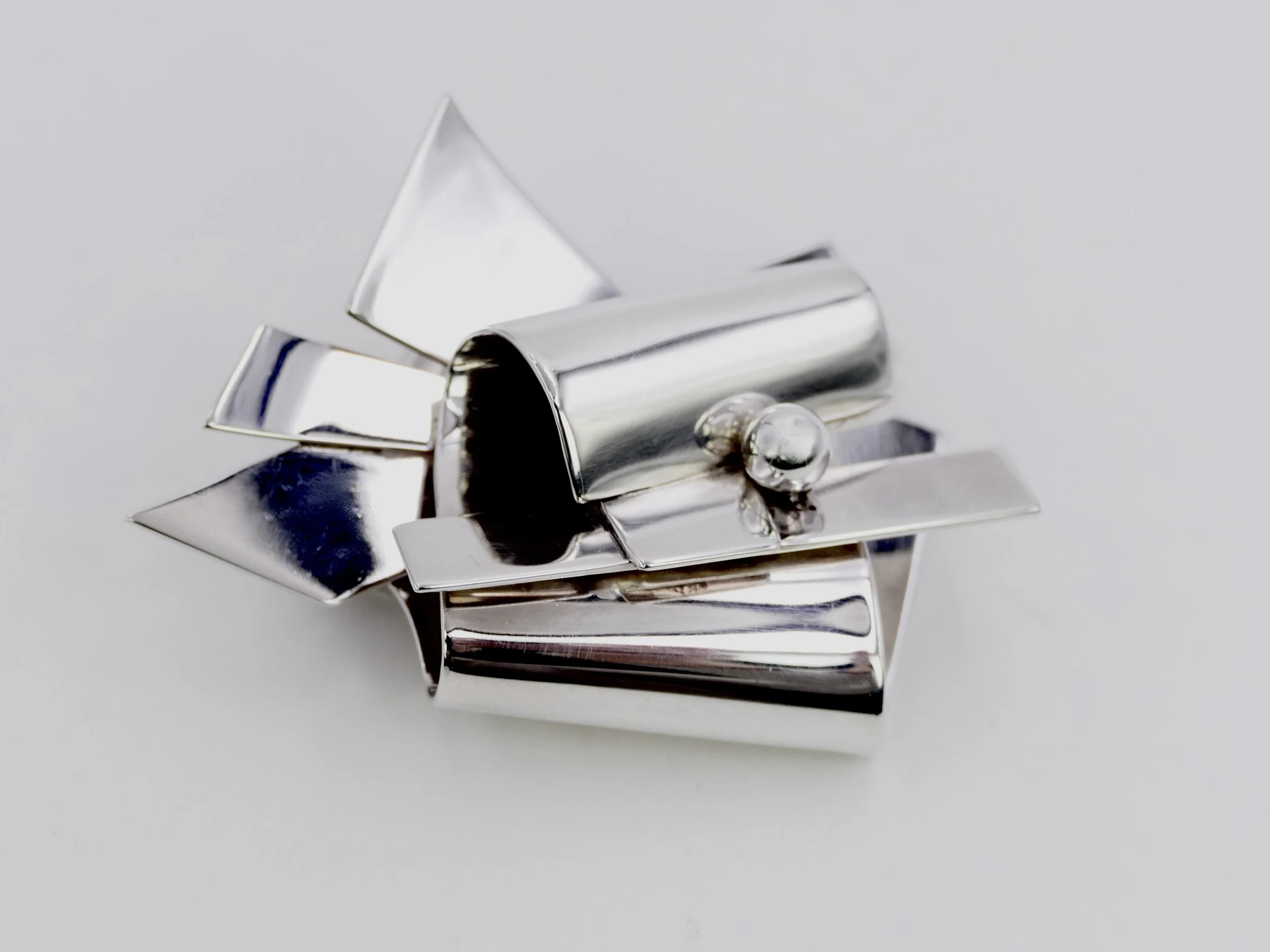 sophia-vari-Egina-silver-brooch-pendant-3.JPG