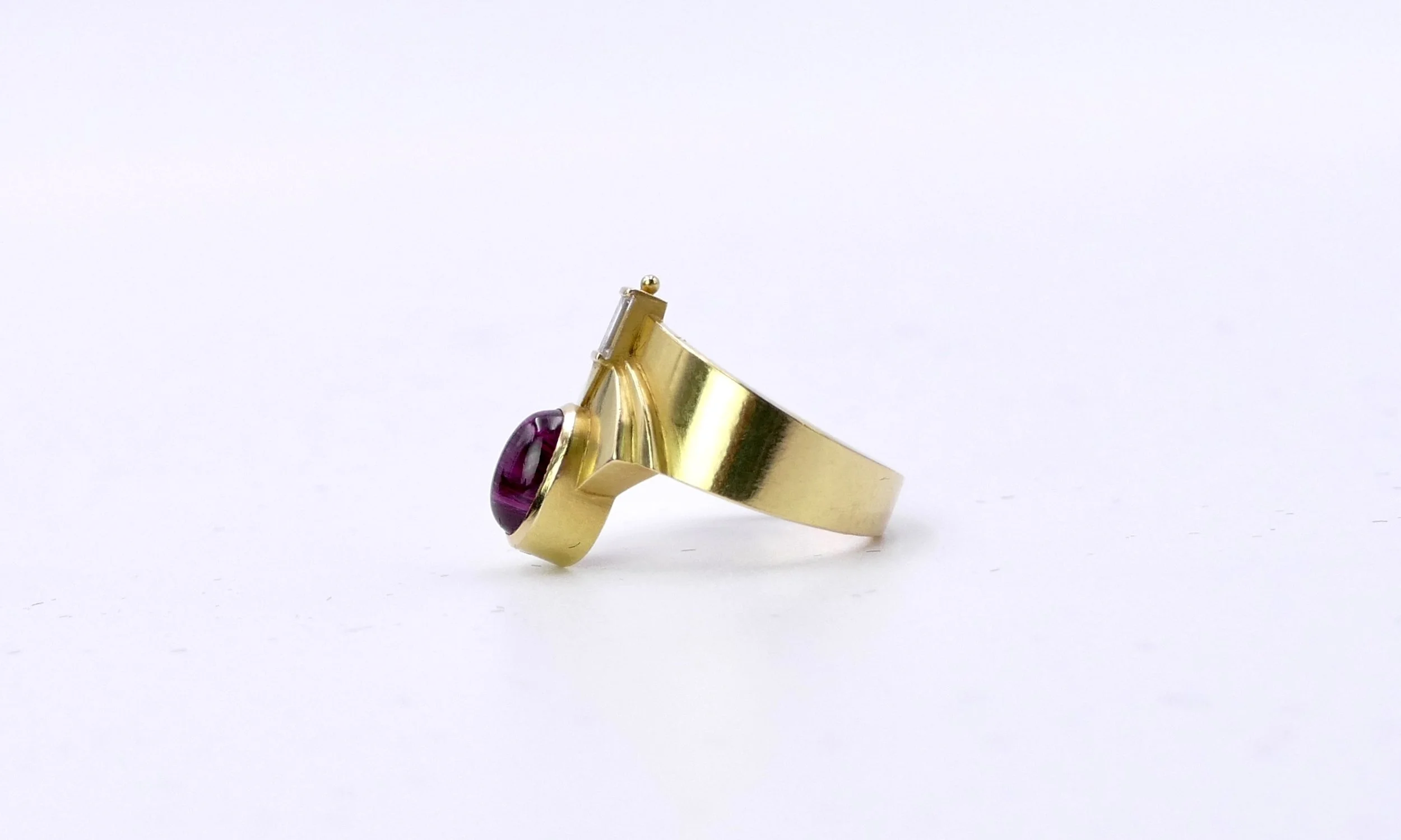 othmar-zschaler-ring-gold-tourmaline-3.jpeg