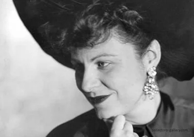 Maria-Nielli_Nina-Ricci_portrait.jpg