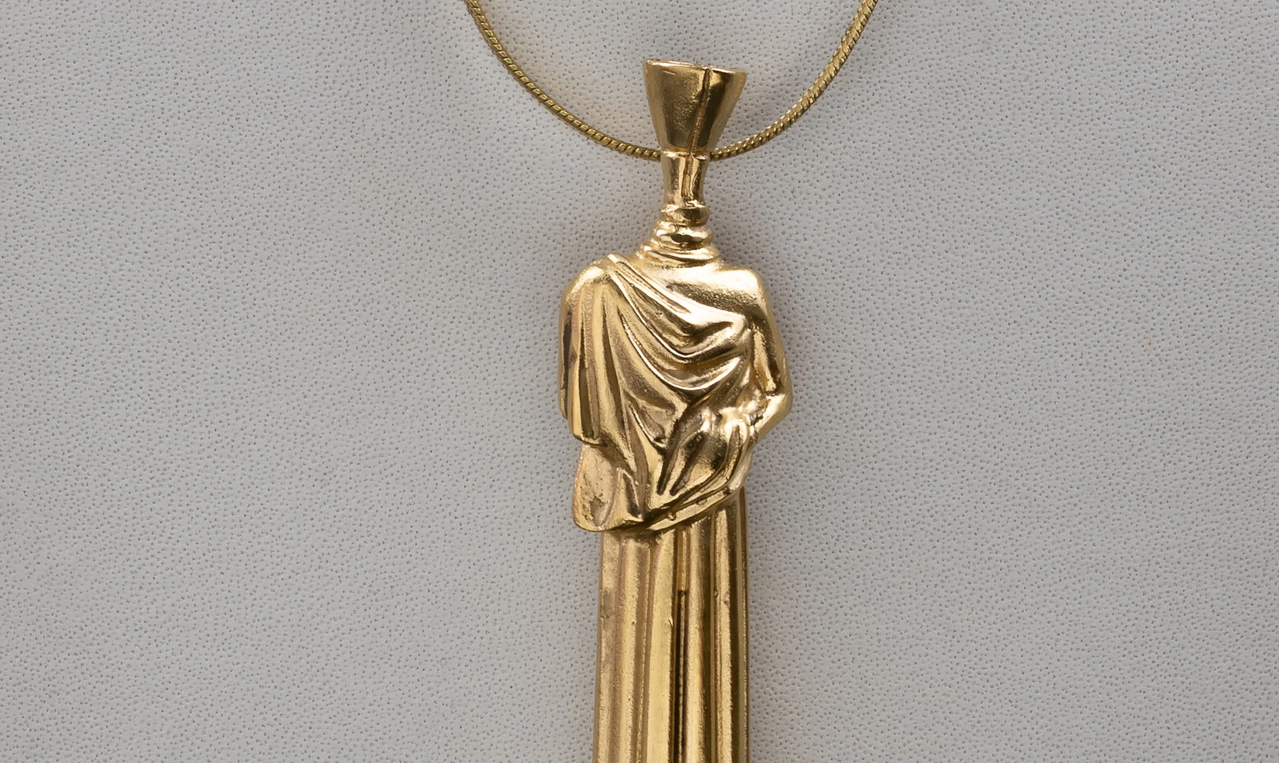giorgio de chirico petite_muse pendant bronze 3.jpg