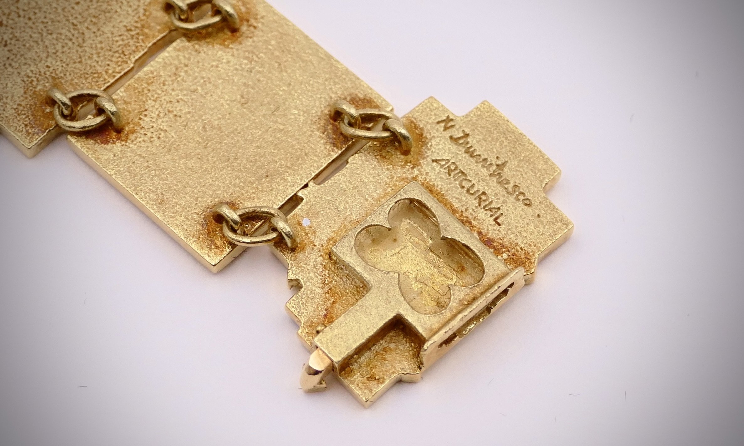 natalia-dumitresco-gold-bracelet-6.jpeg