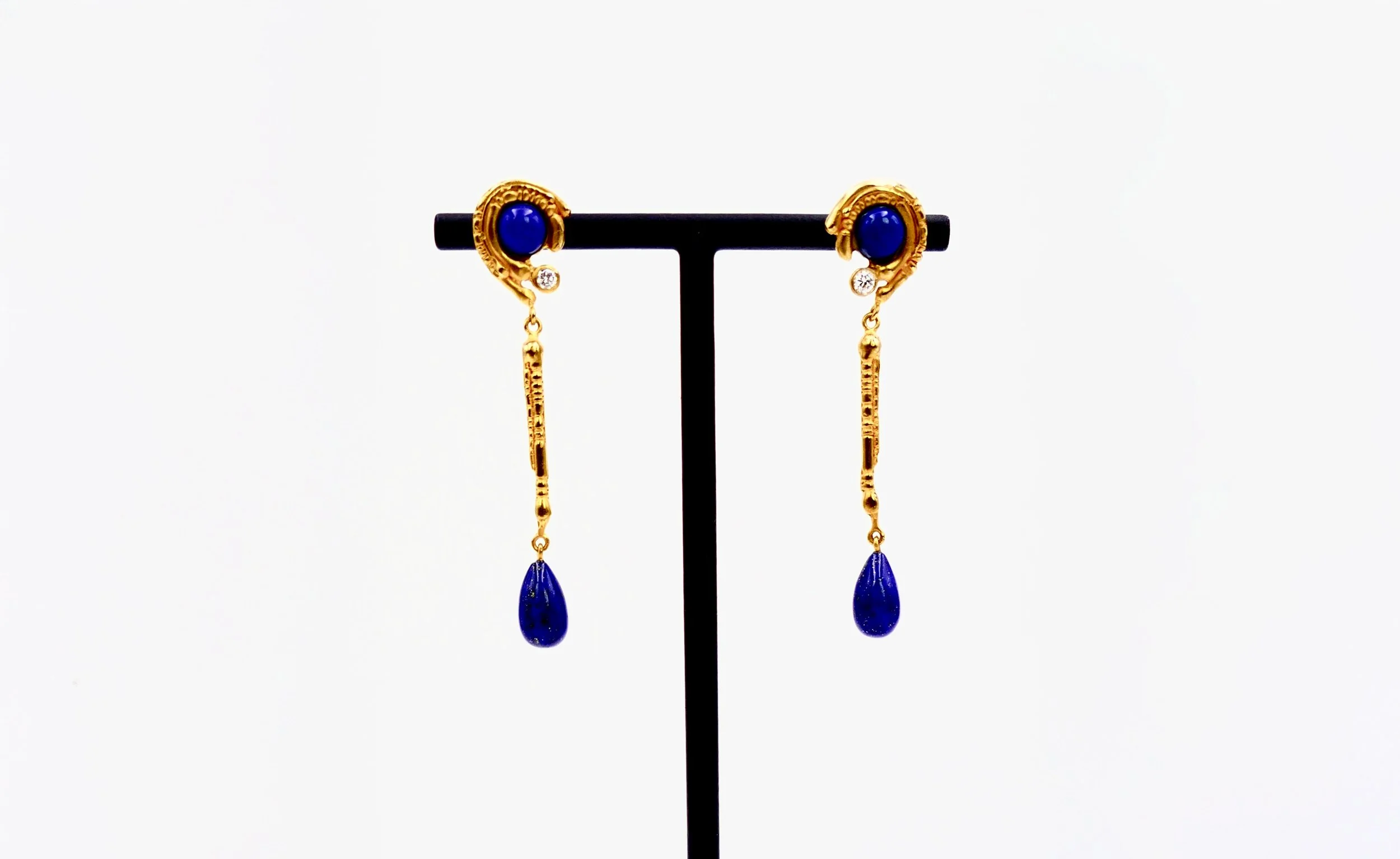 Claude Wesel “Perle d’Or” gold, diamond and lapis lazuli earrings