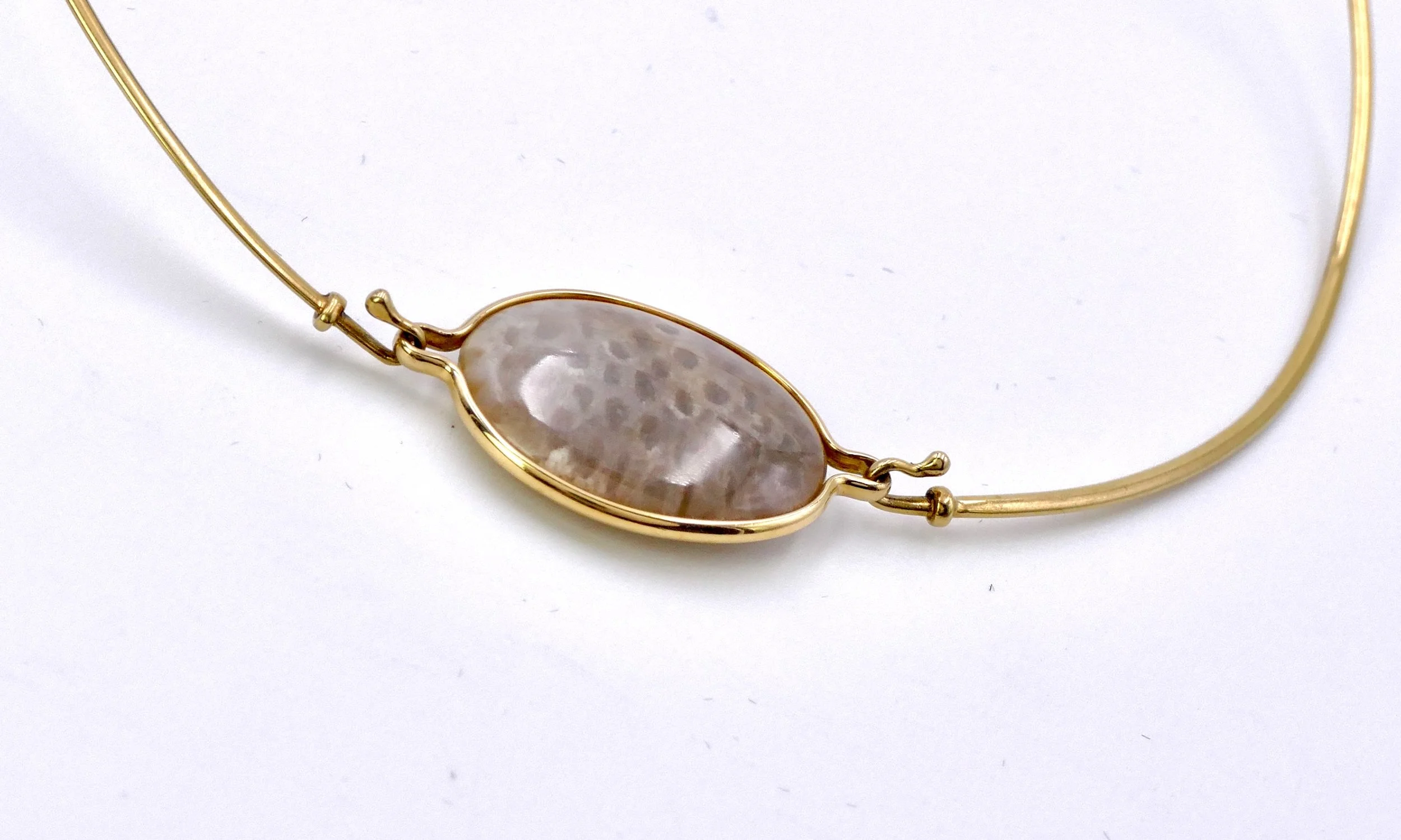 vivianna-torun-gold-necklace-fossilized-coral-2.JPG