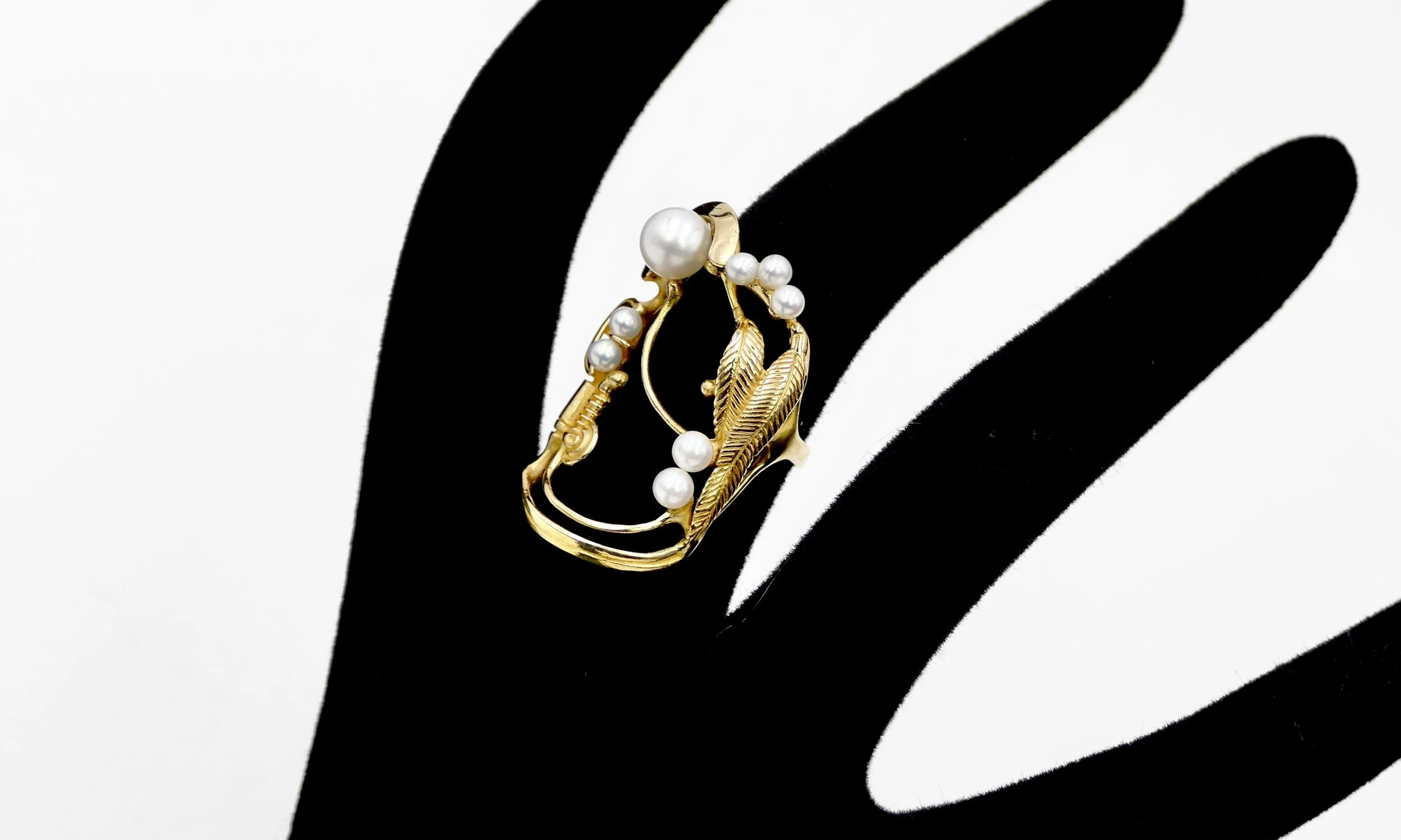 Claude Wesel gold pearls Model 3620 -5.JPG