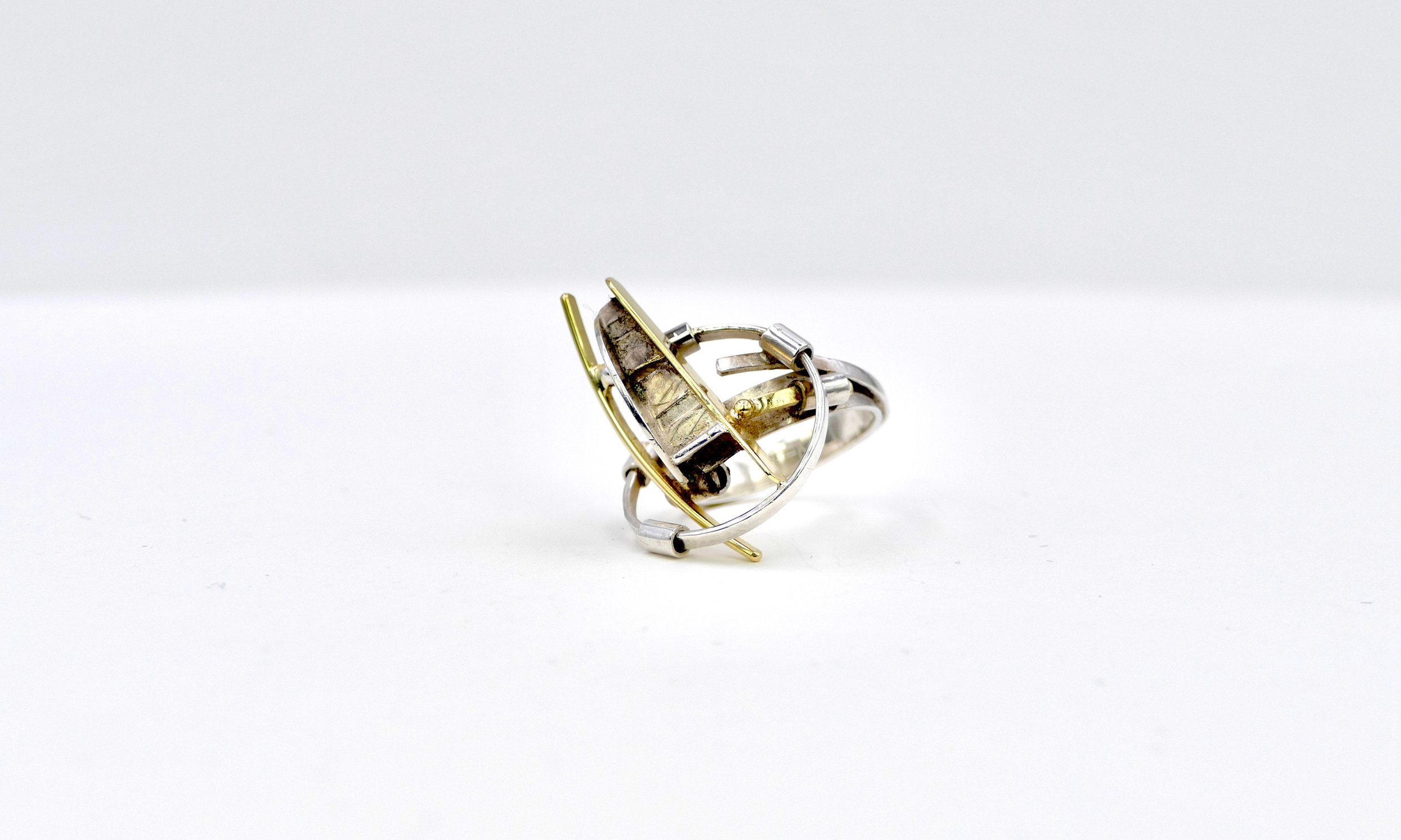 Anneke Schat Silver modernist ring 5.JPG (copie)