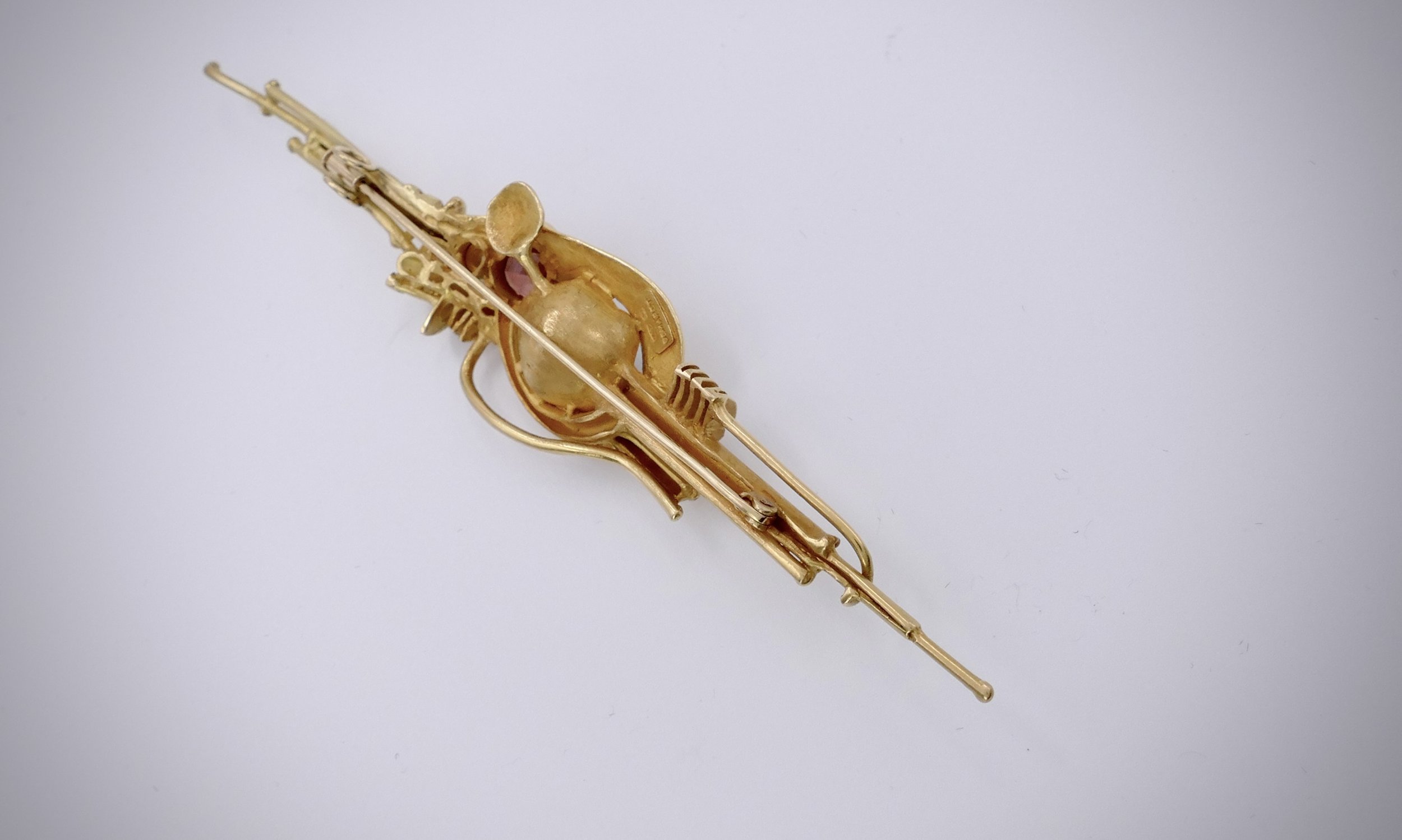 Fernand-Demaret-Studio_gold-pearl-tourmaline-diamond_brooch-pendant-4.jpeg
