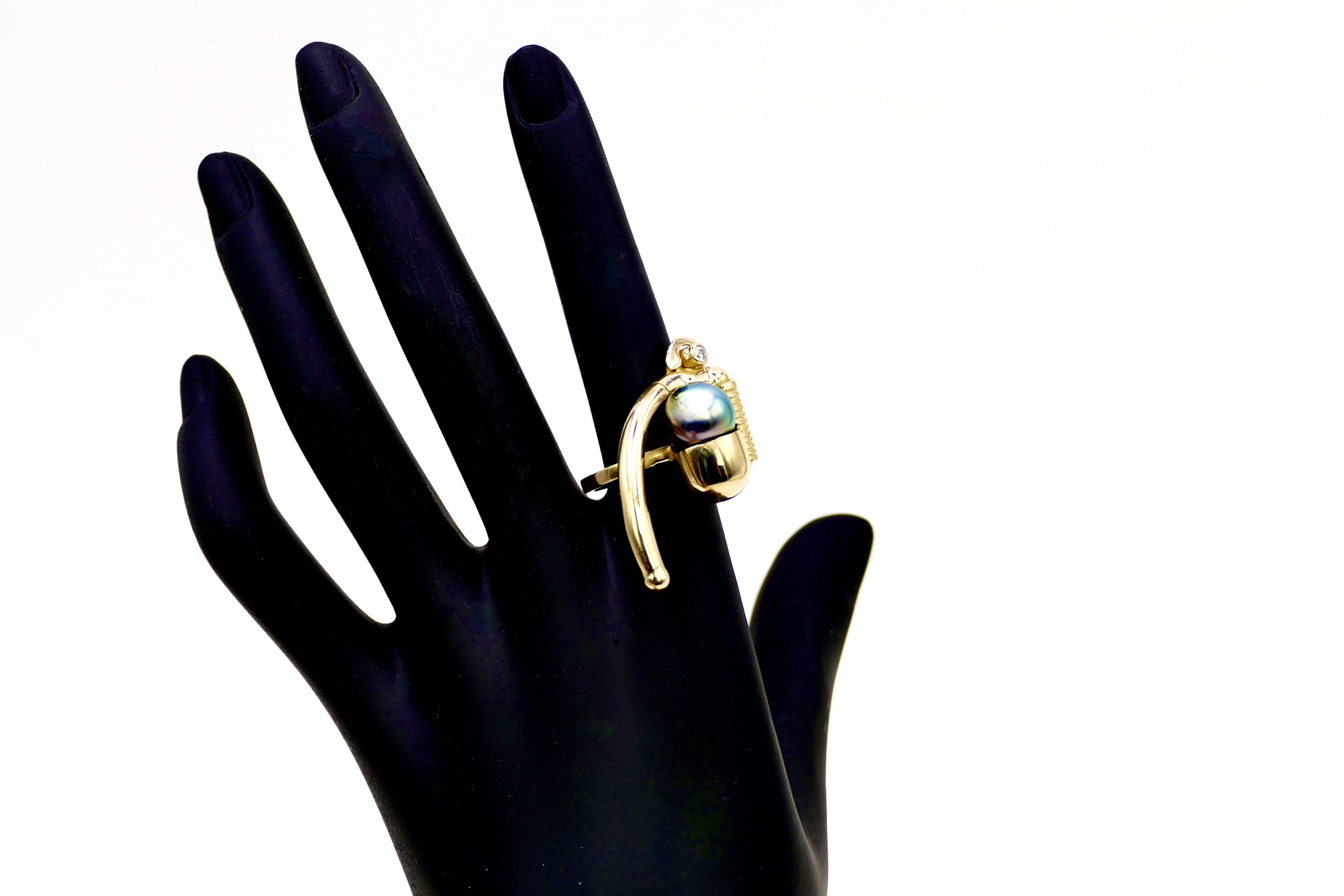 Claude Wesel gold diamond tahiti pearl Model 4267 -6.JPG