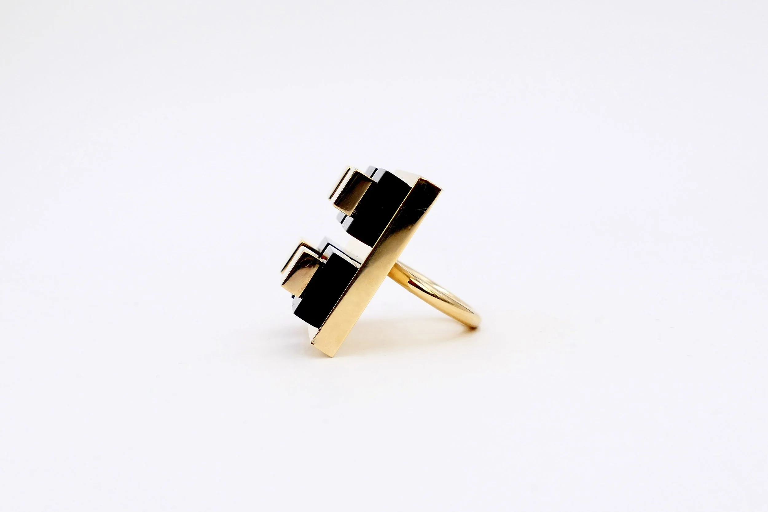 ettore-sottsass-poker-gilded-silvr-ring-cleto-munari-5.jpeg