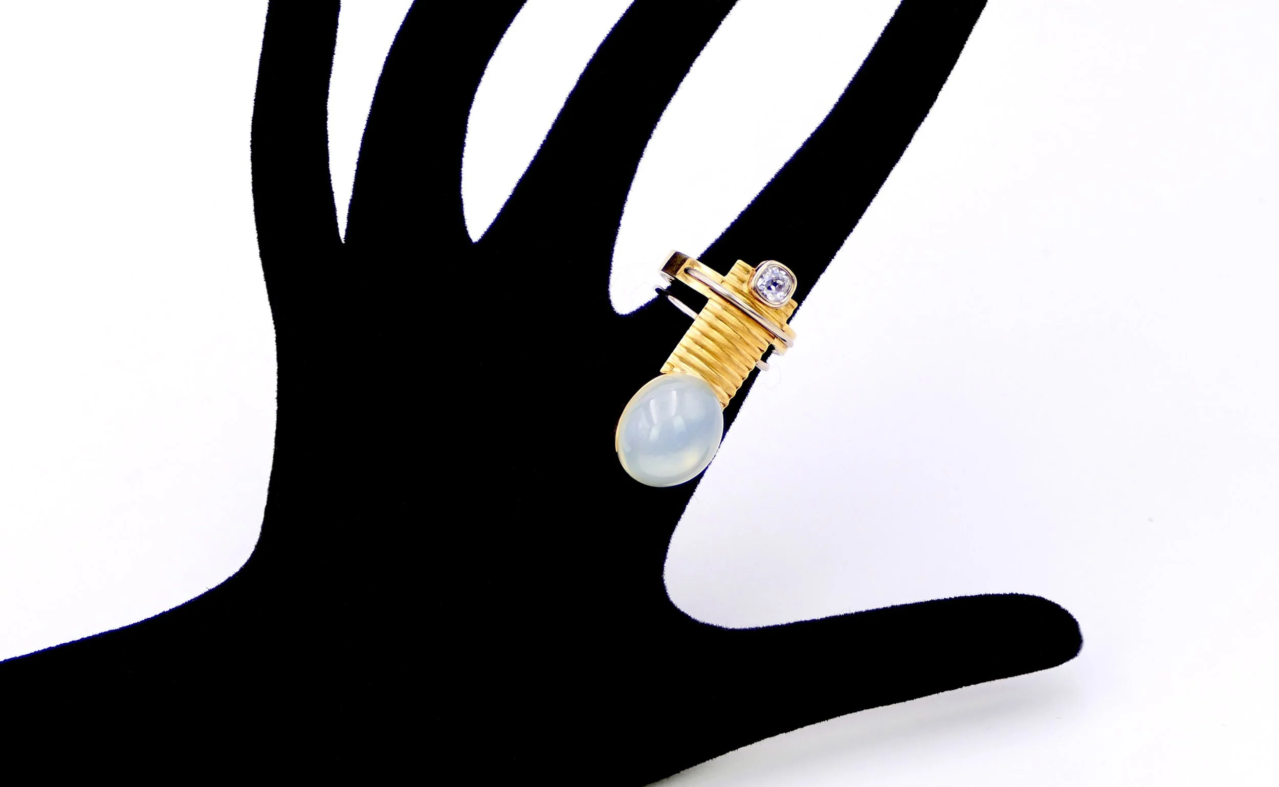 janine renard lune brillante gold moonstone cabochon unique ring 6.JPG