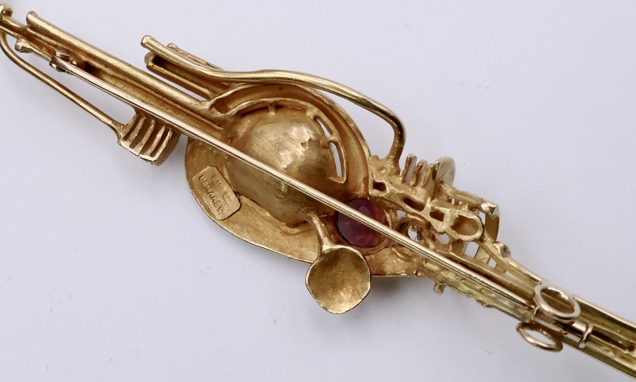 Fernand-Demaret-Studio_gold-pearl-tourmaline-diamond_brooch-pendant-9.jpeg