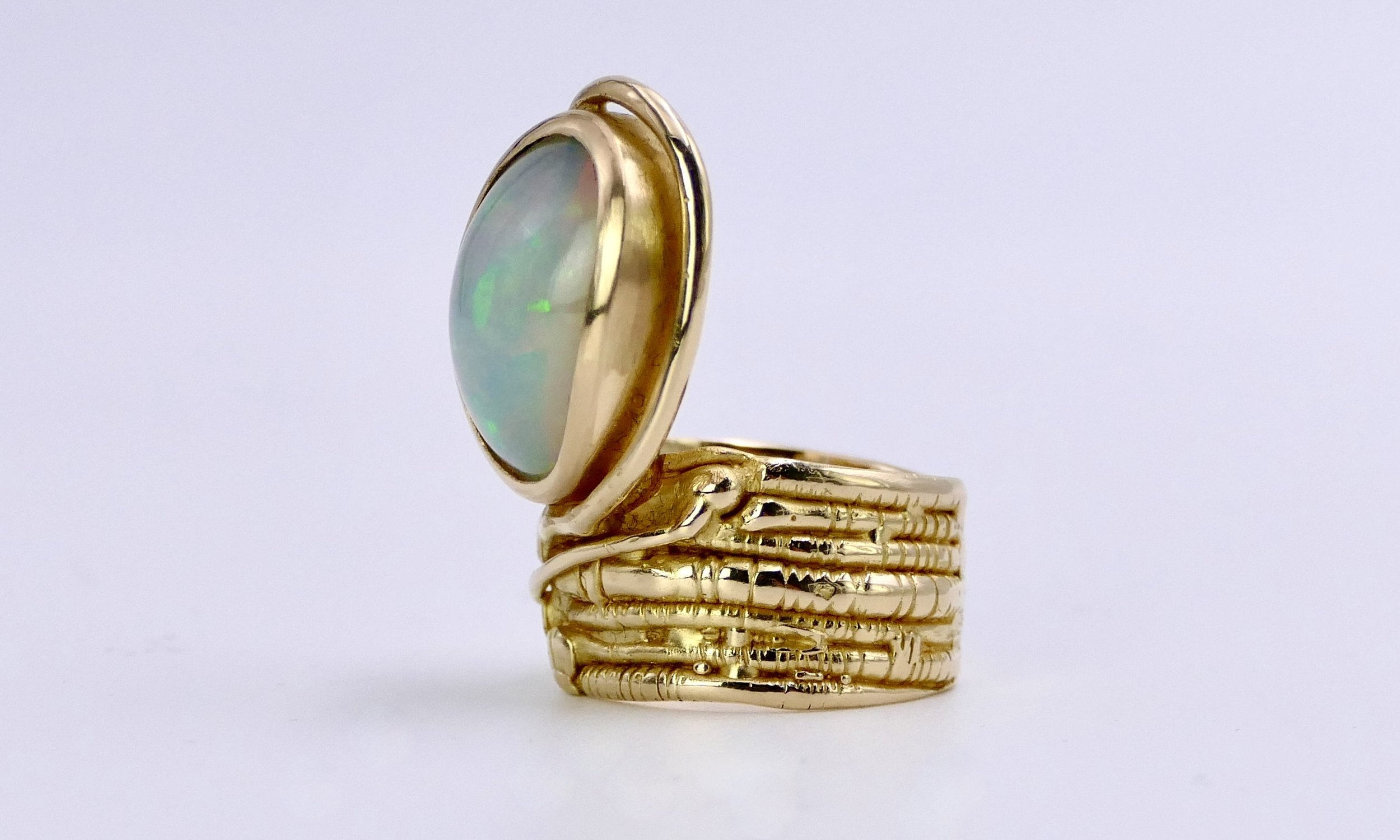 Claude _Wesel-turban_perles-d'or_gold_opal_ring_3.jpeg