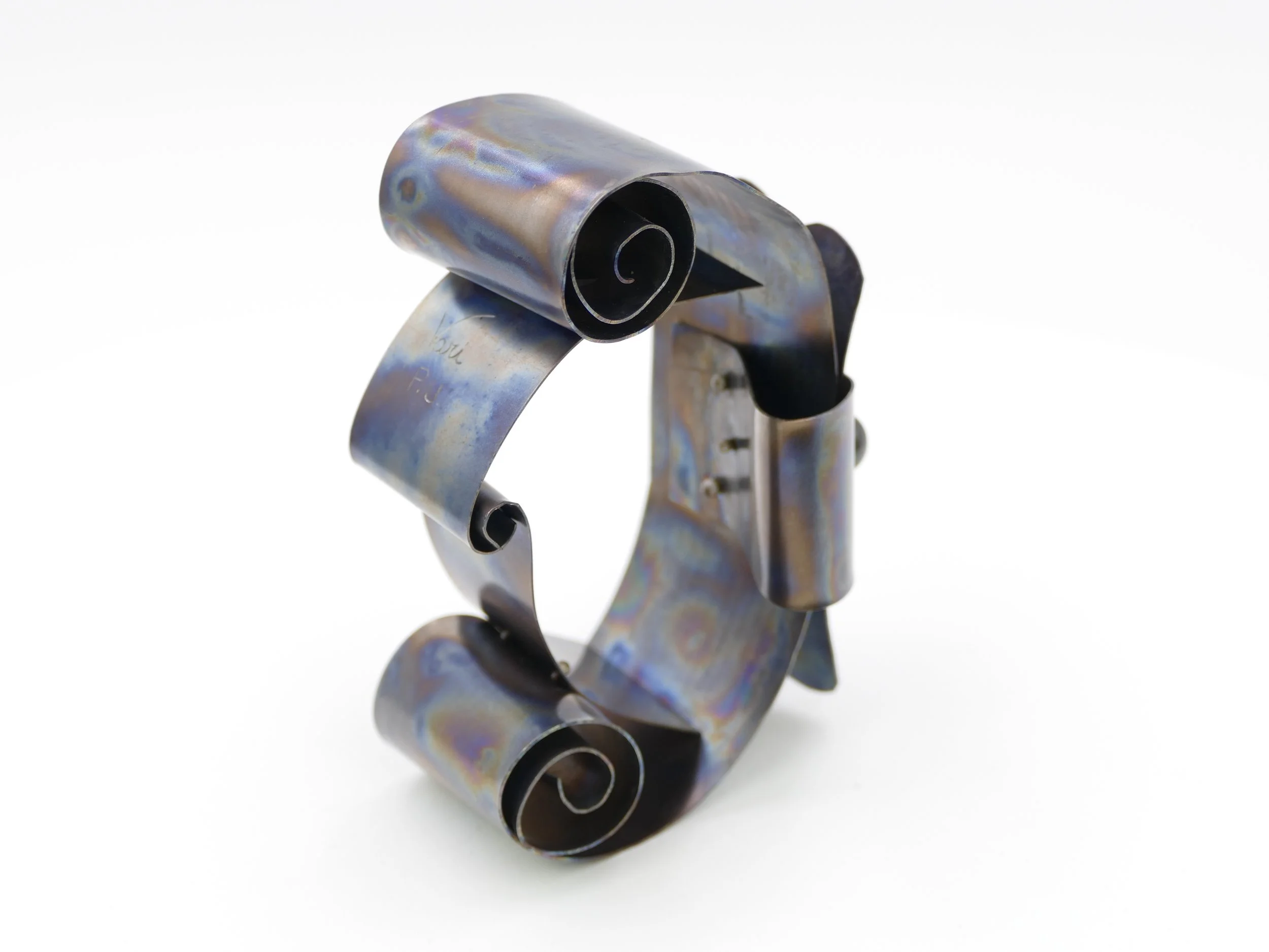 sophia vari Opus 2 Titanium silver bracelet 8.JPG