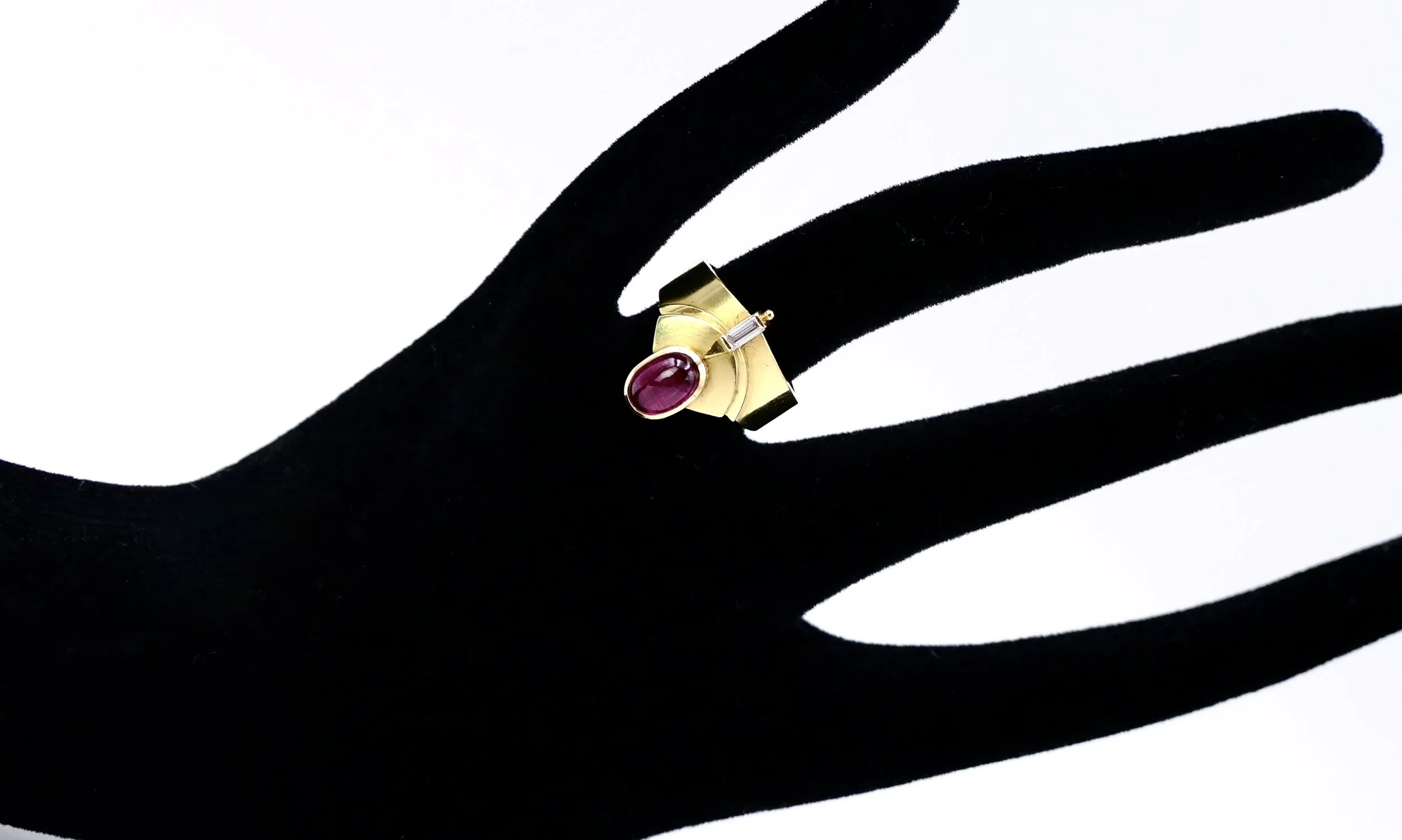 othmar-zschaler-ring-gold-tourmaline-1.jpeg