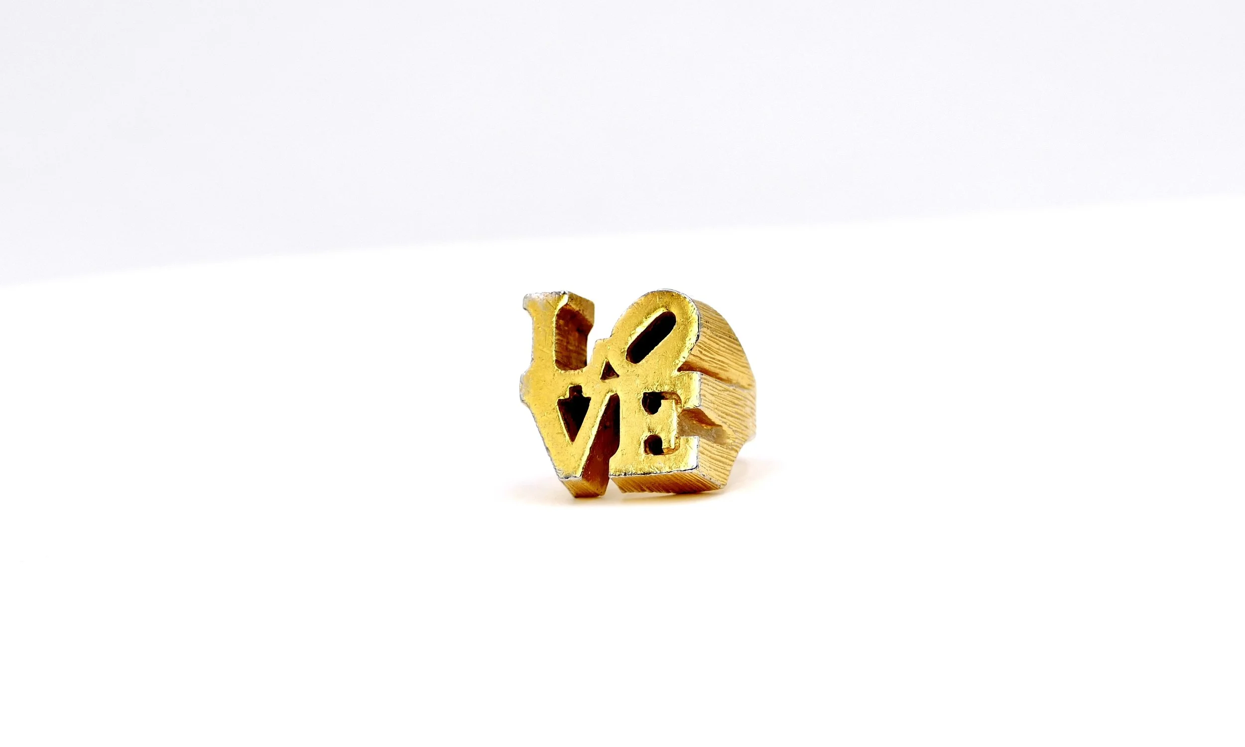 robert indiana love ring 1969 - 1.JPG