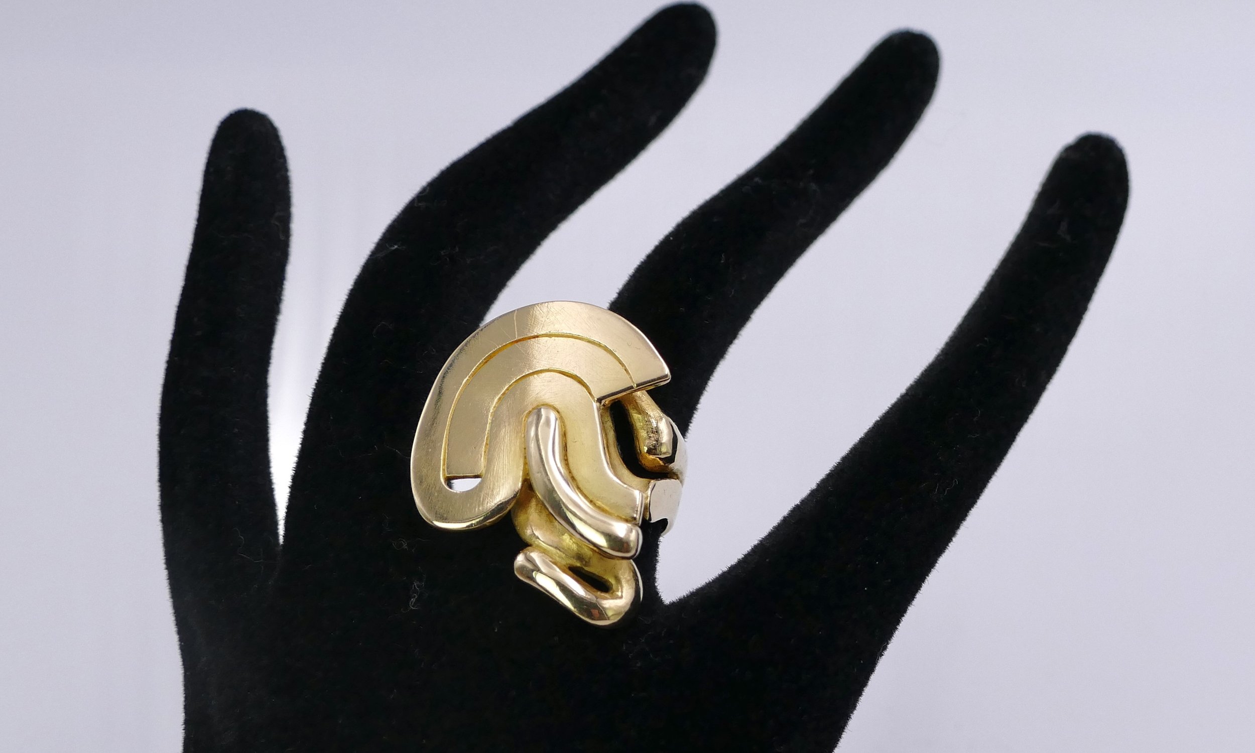 claude-wesel_gold-ring_Pi-collection_#3564-4.jpeg