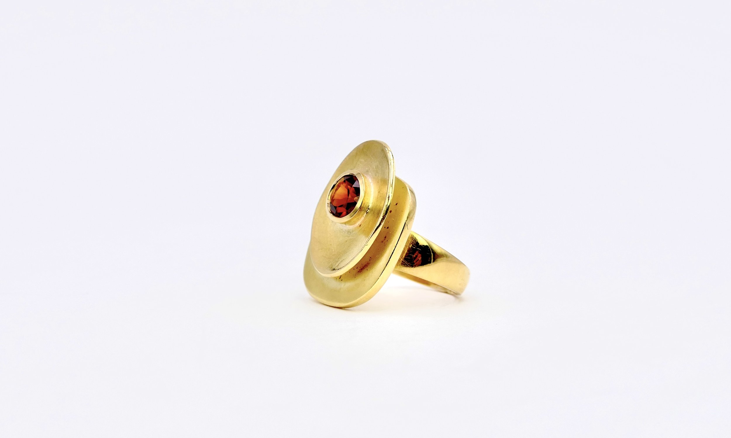 georges cuyvers unique gold citrine ring 4.JPG