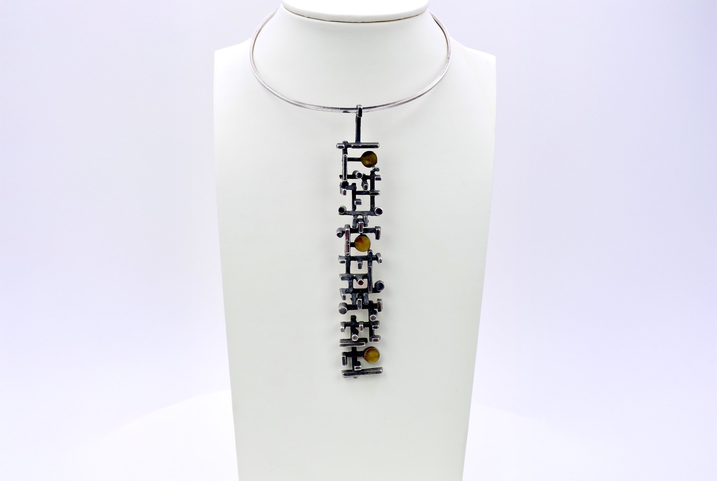 Thor Selzer strinking Silver necklace 1.jpg