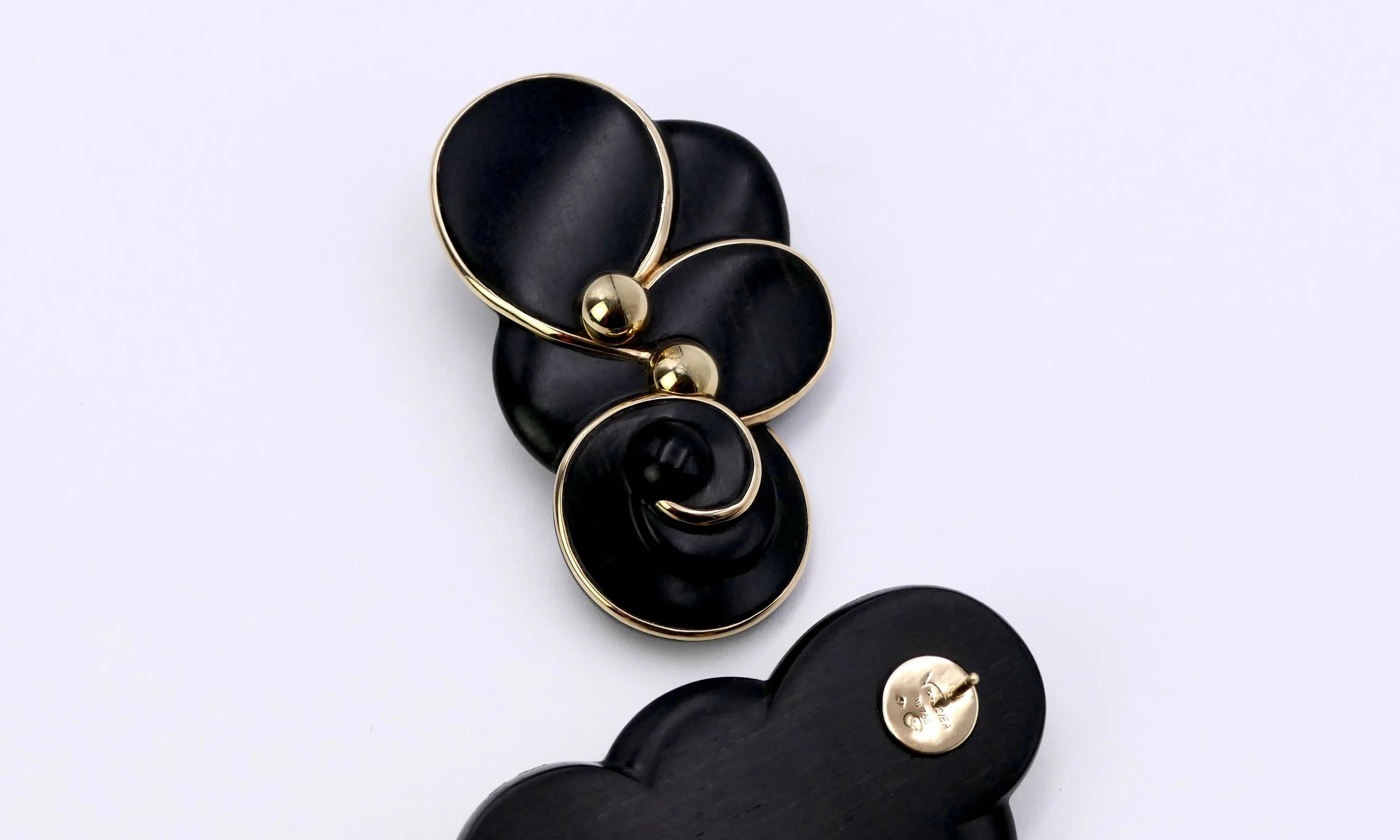 sophia vari sousta ebony gold earrings 4.JPG