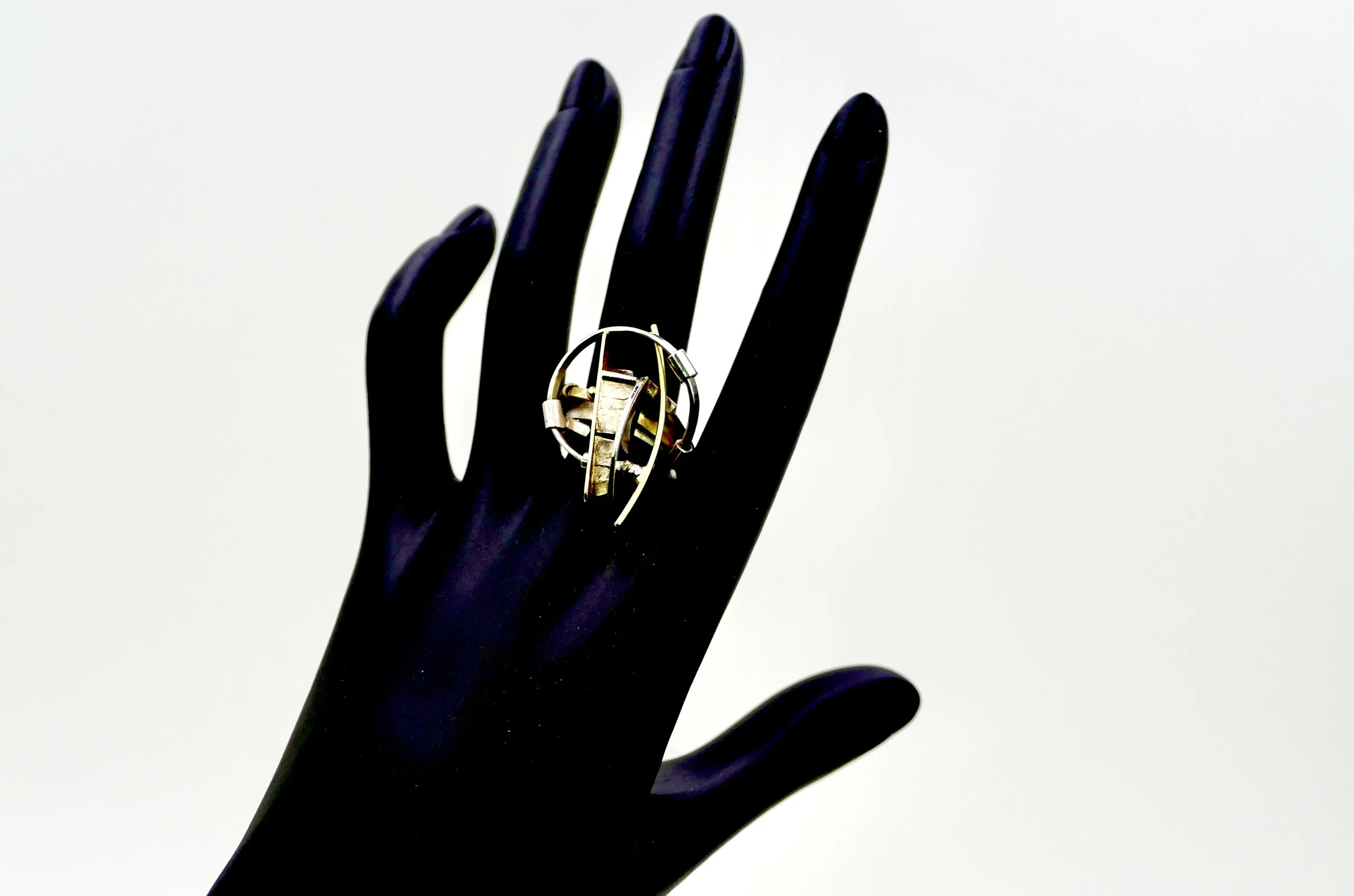 Anneke Schat Silver modernist ring 7.JPG (copie)