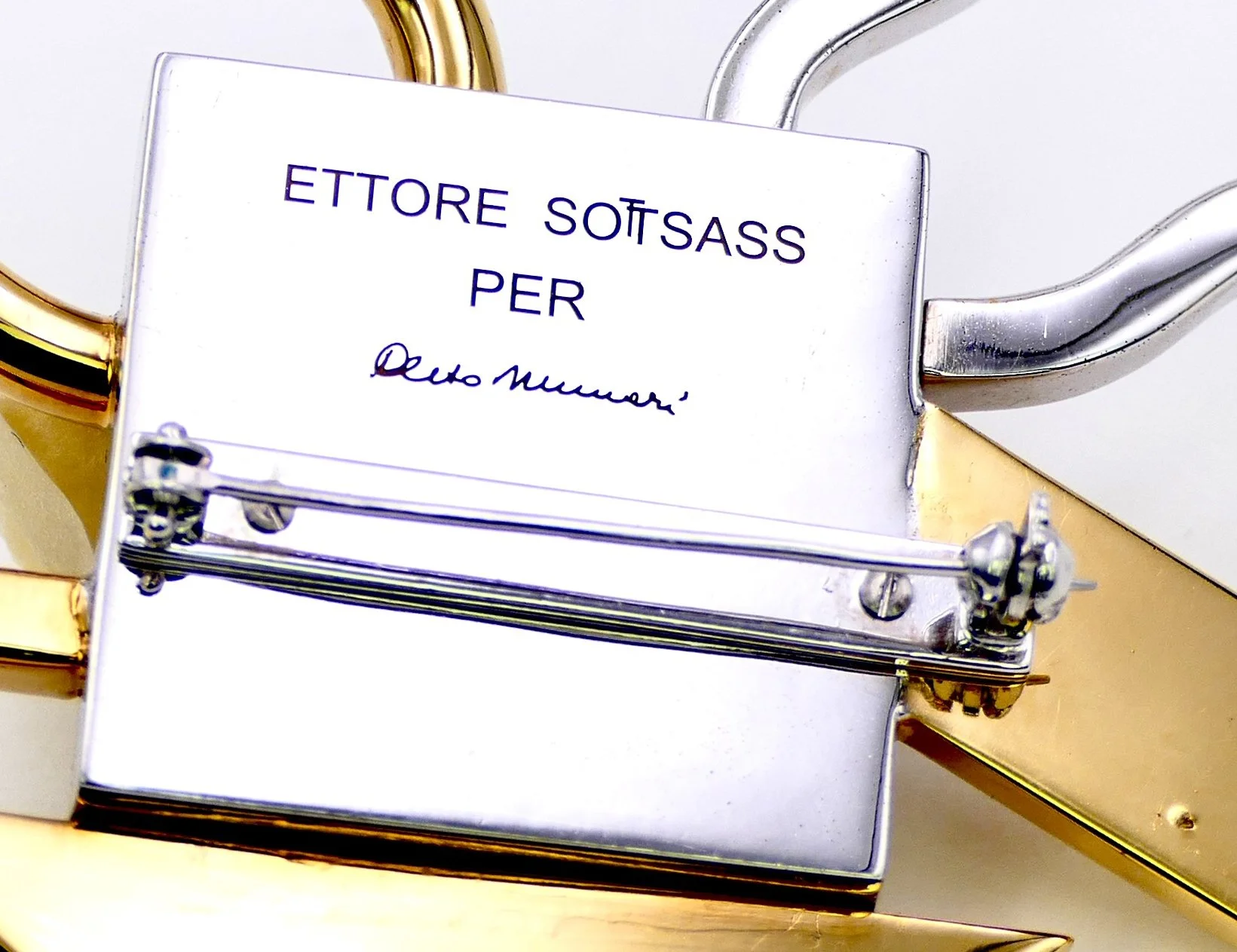 Ettore SOTTSASS CLeto Munari brooch-pendant gold silver plated brass 10.jpg
