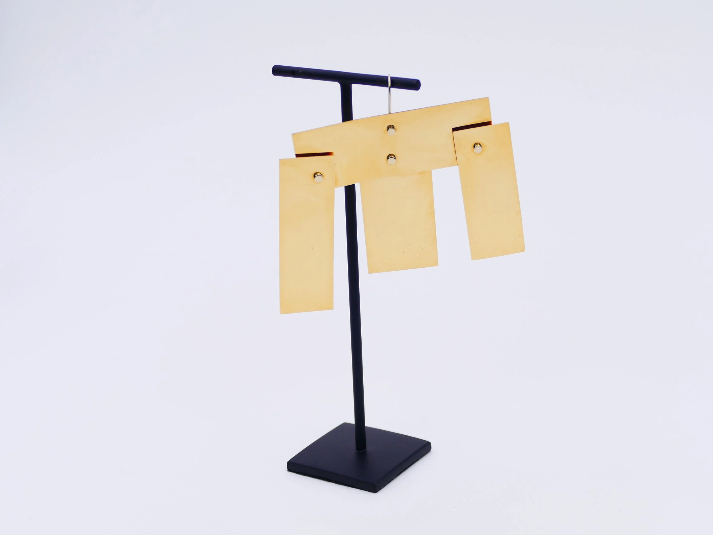 ettore-sottsass-portal-mono-earring-gold-seduzione-cleto-munari