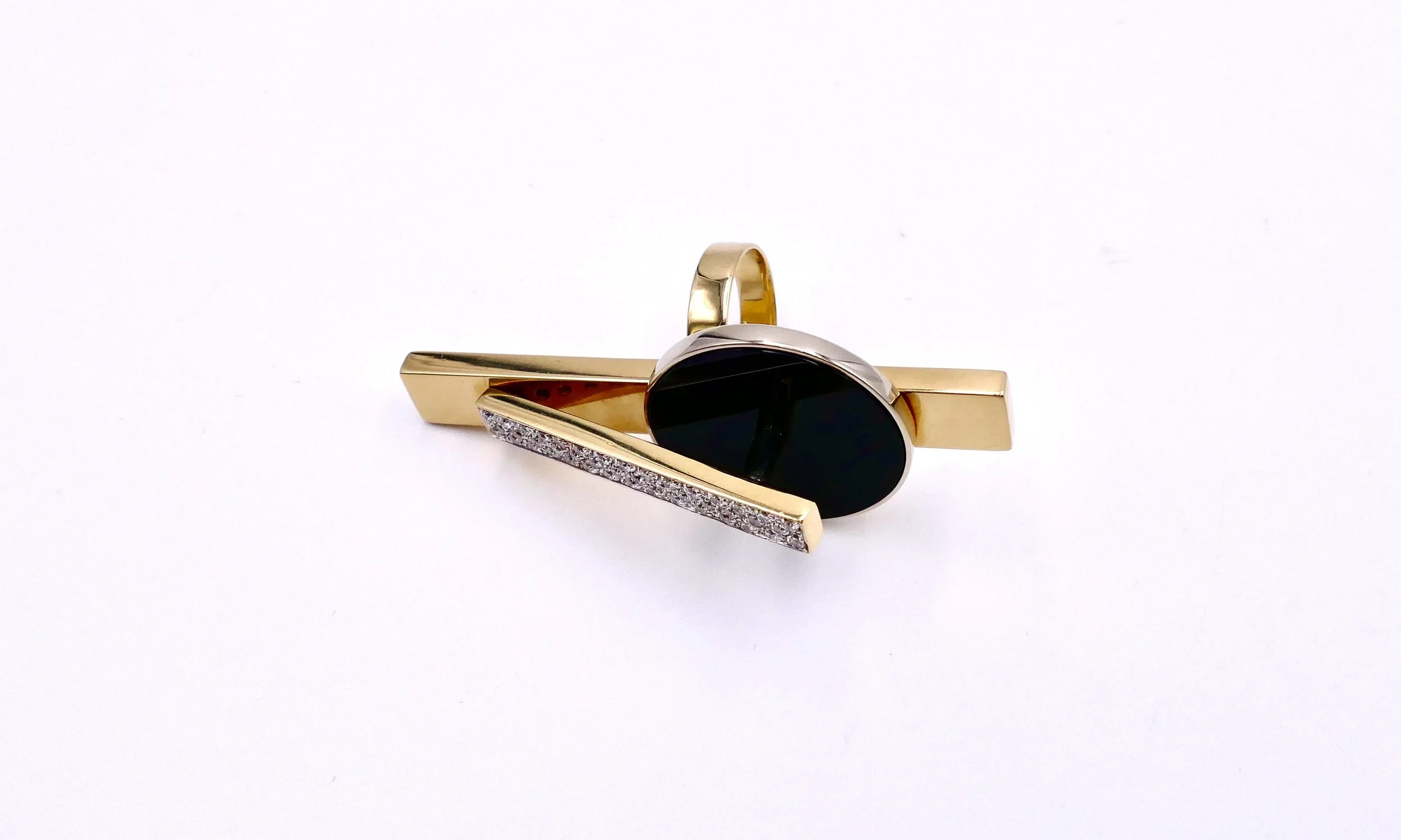 ettore-sottsass-statement-gold-onyx-diamonds-ring-cleto-munari
