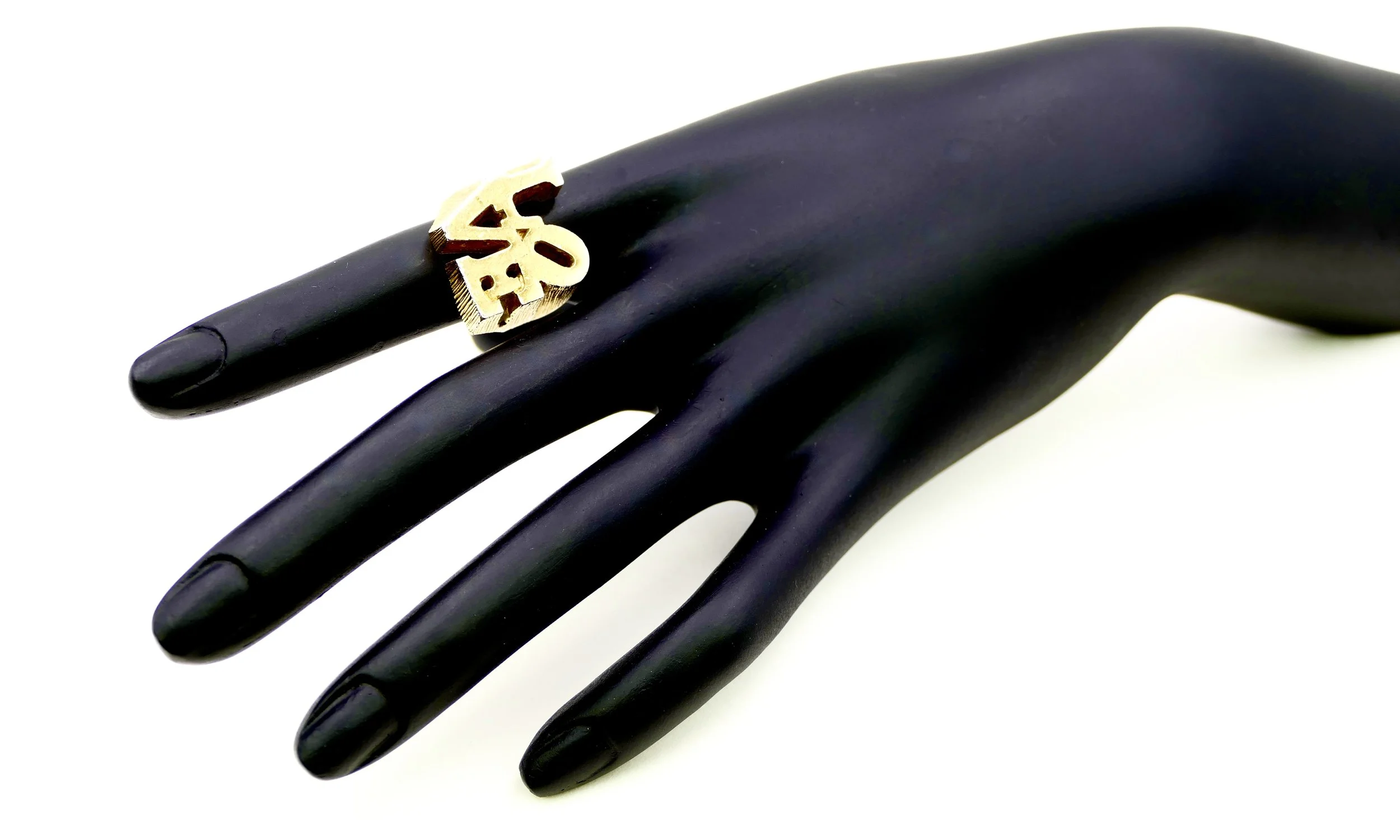 robert indiana love ring 1969 - 7.JPG