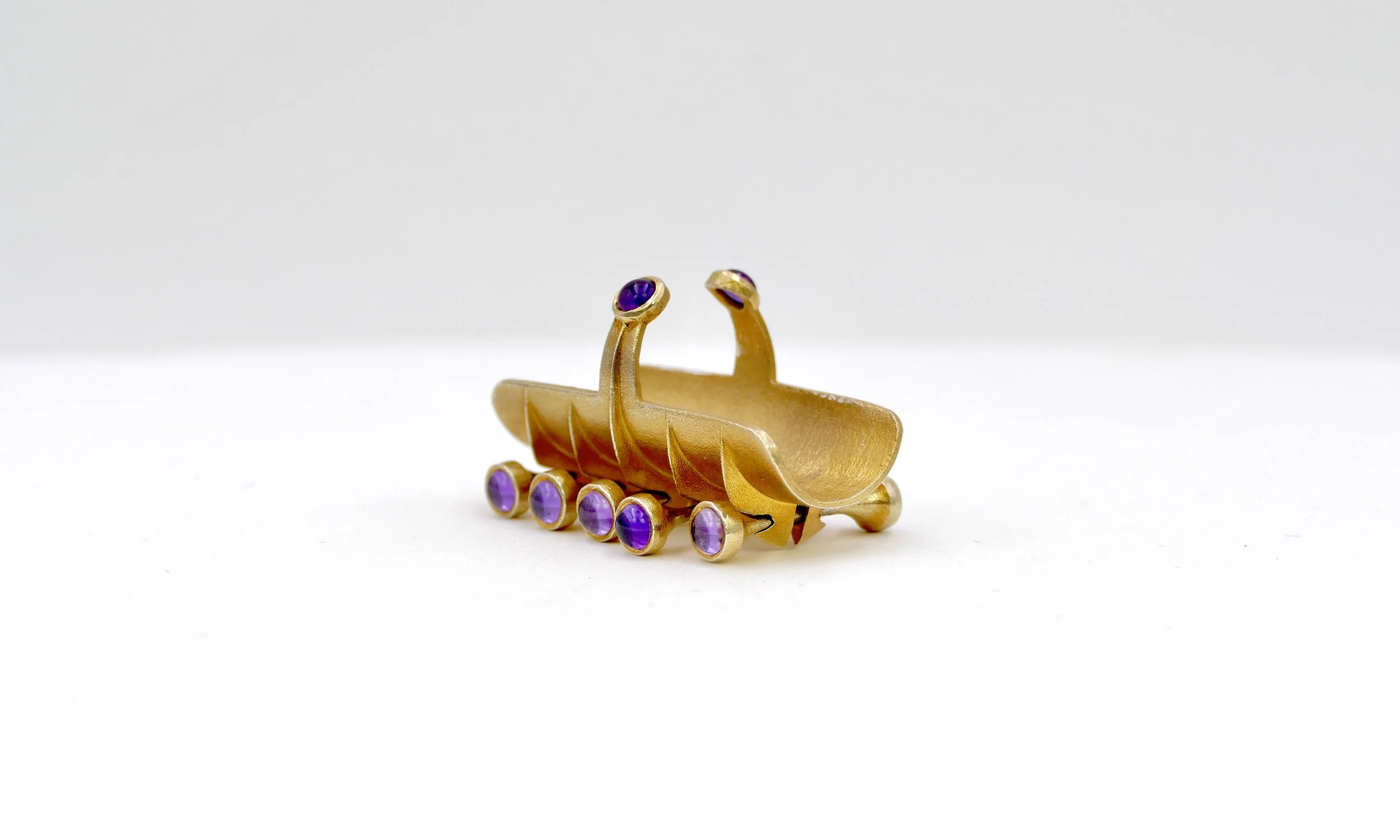 Irakli Nasidze kinetic ring amethyst cabochons 5.JPG