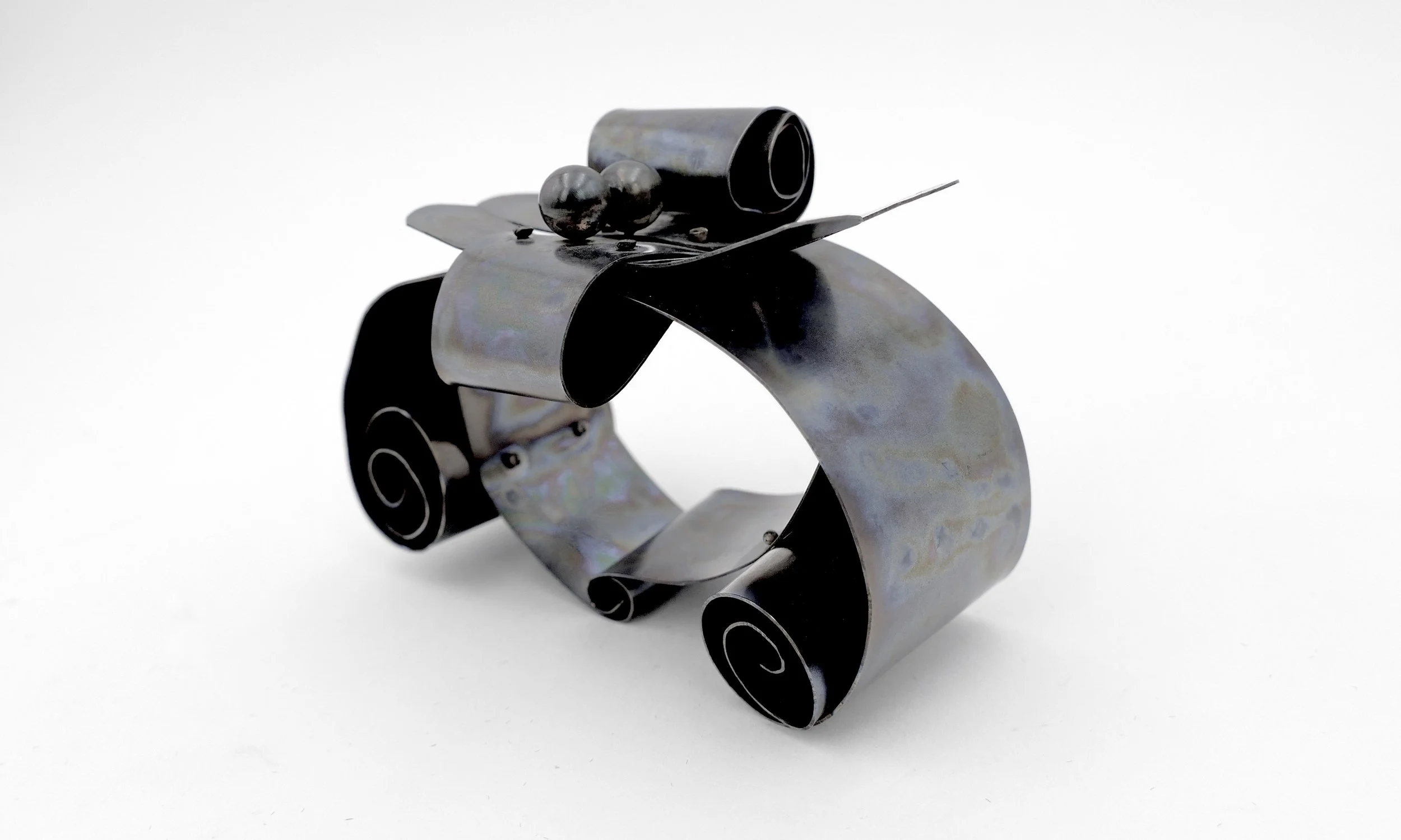 sophia vari Opus 2 Titanium silver bracelet 2.JPG