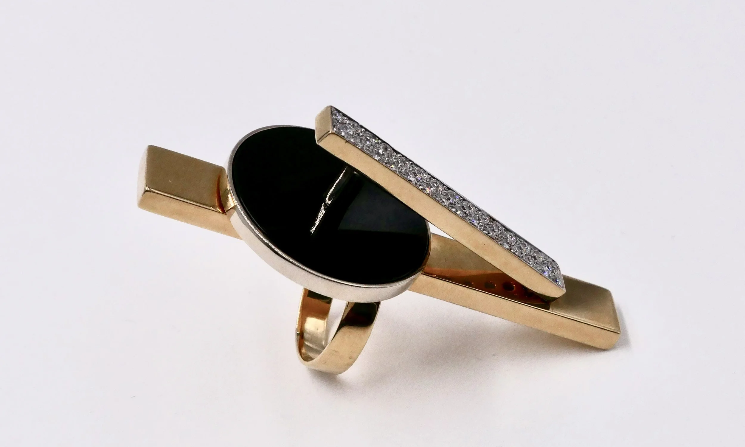 ettore-sottsass-statement-gold-onyx-diamonds-ring-cleto-munari