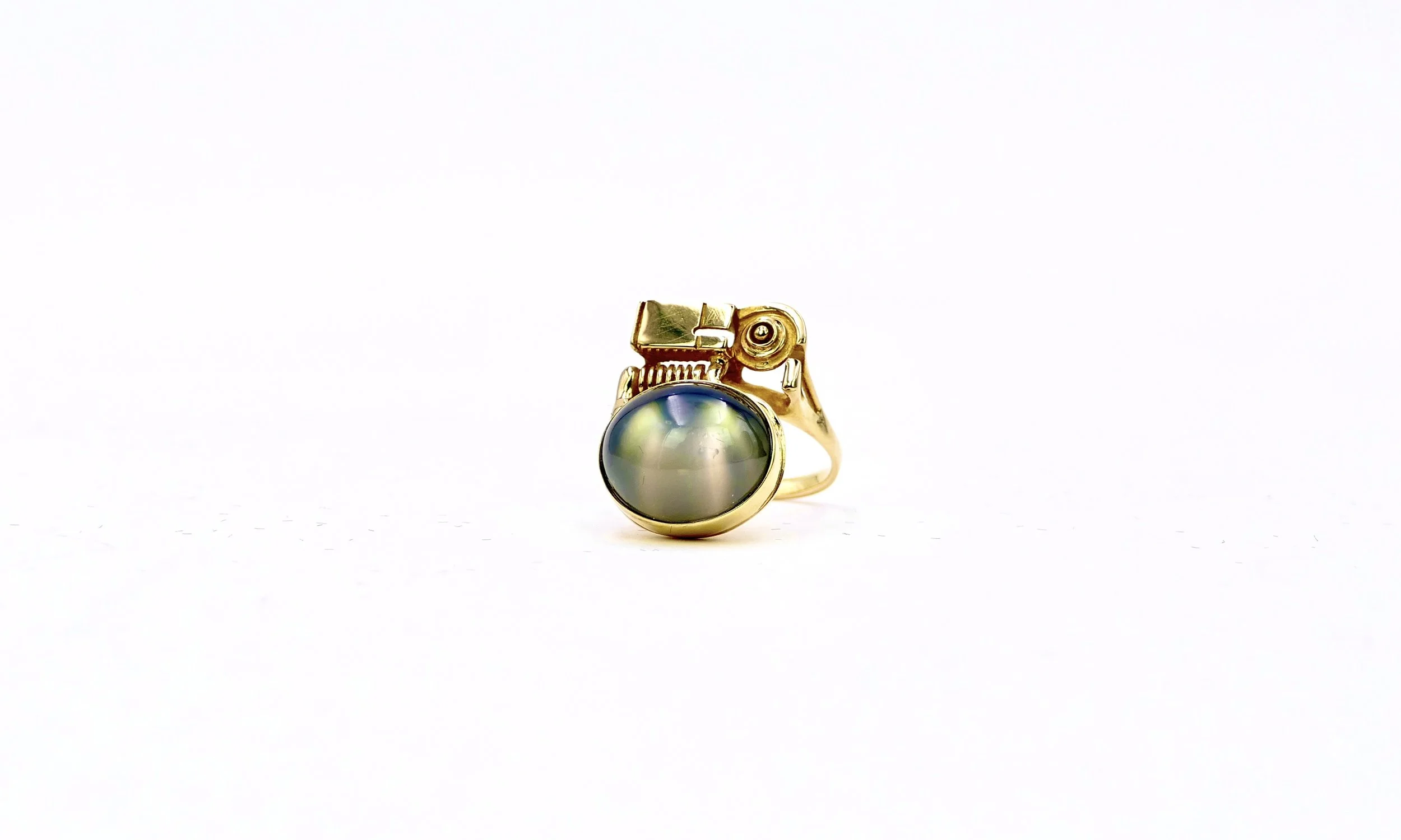 Claude Wesel gold & moonstone ring