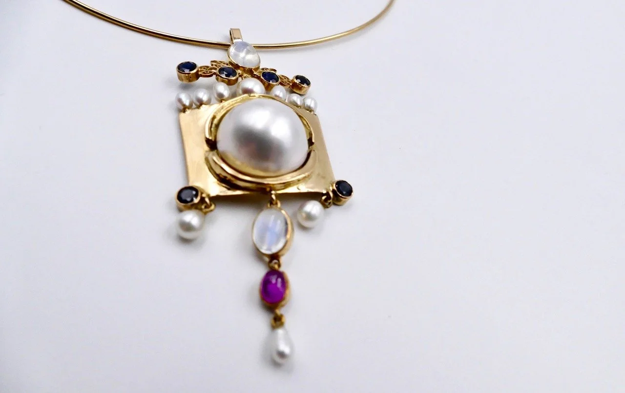 Andre Lamy unique gold, pearls, moonstone pendant