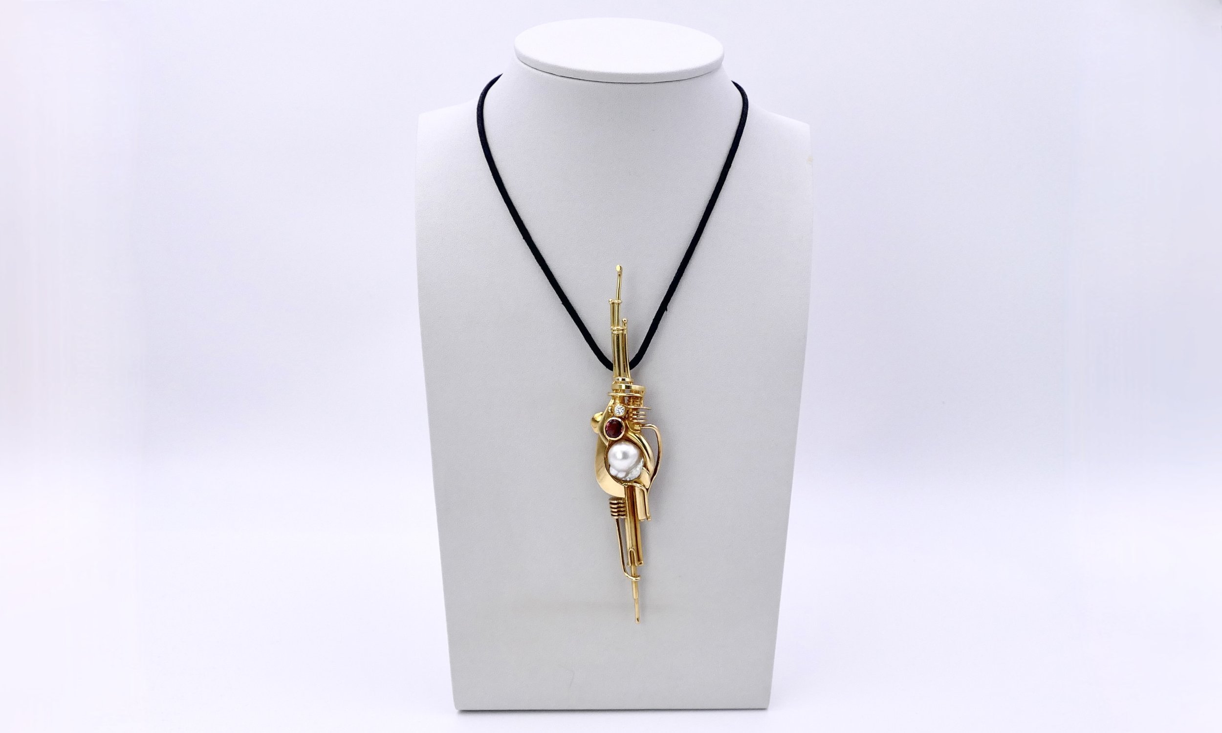 Fernand-Demaret-Studio_gold-pearl-tourmaline-diamond_brooch-pendant-8.jpeg