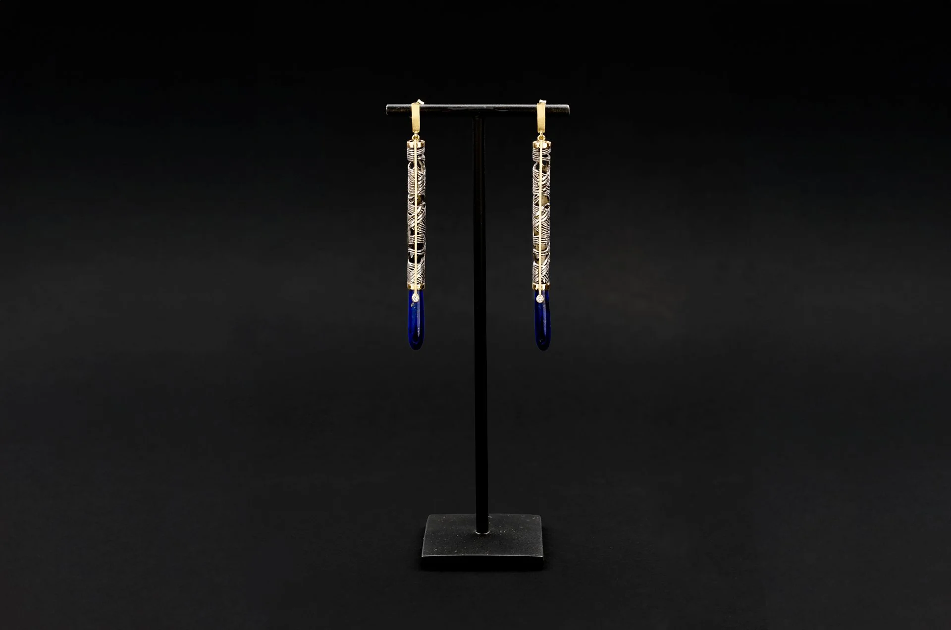 Janine renard Meandres unique pair of earrings 3.jpg