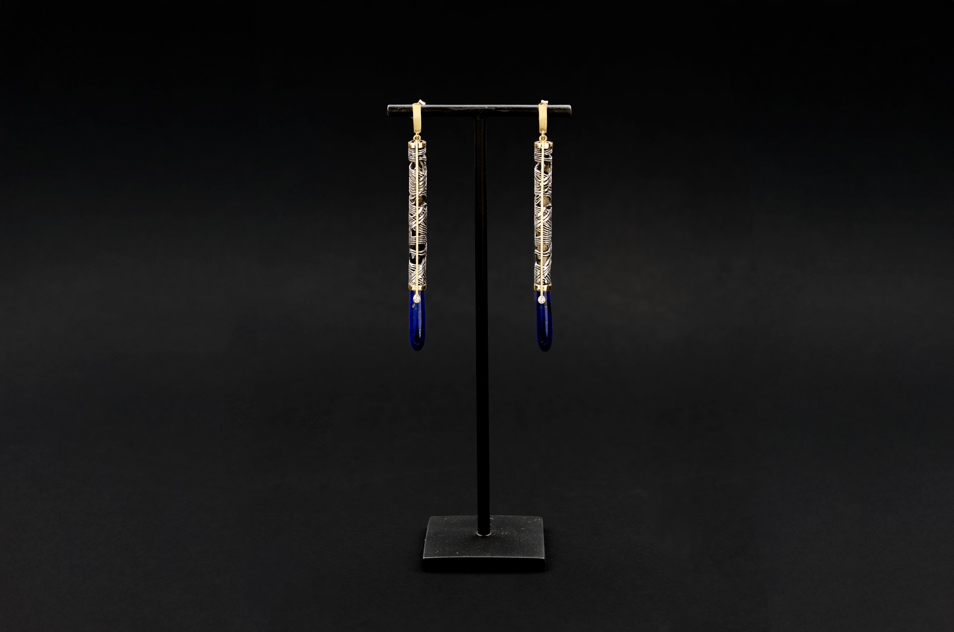 Janine renard Meandres unique pair of earrings 3.jpg