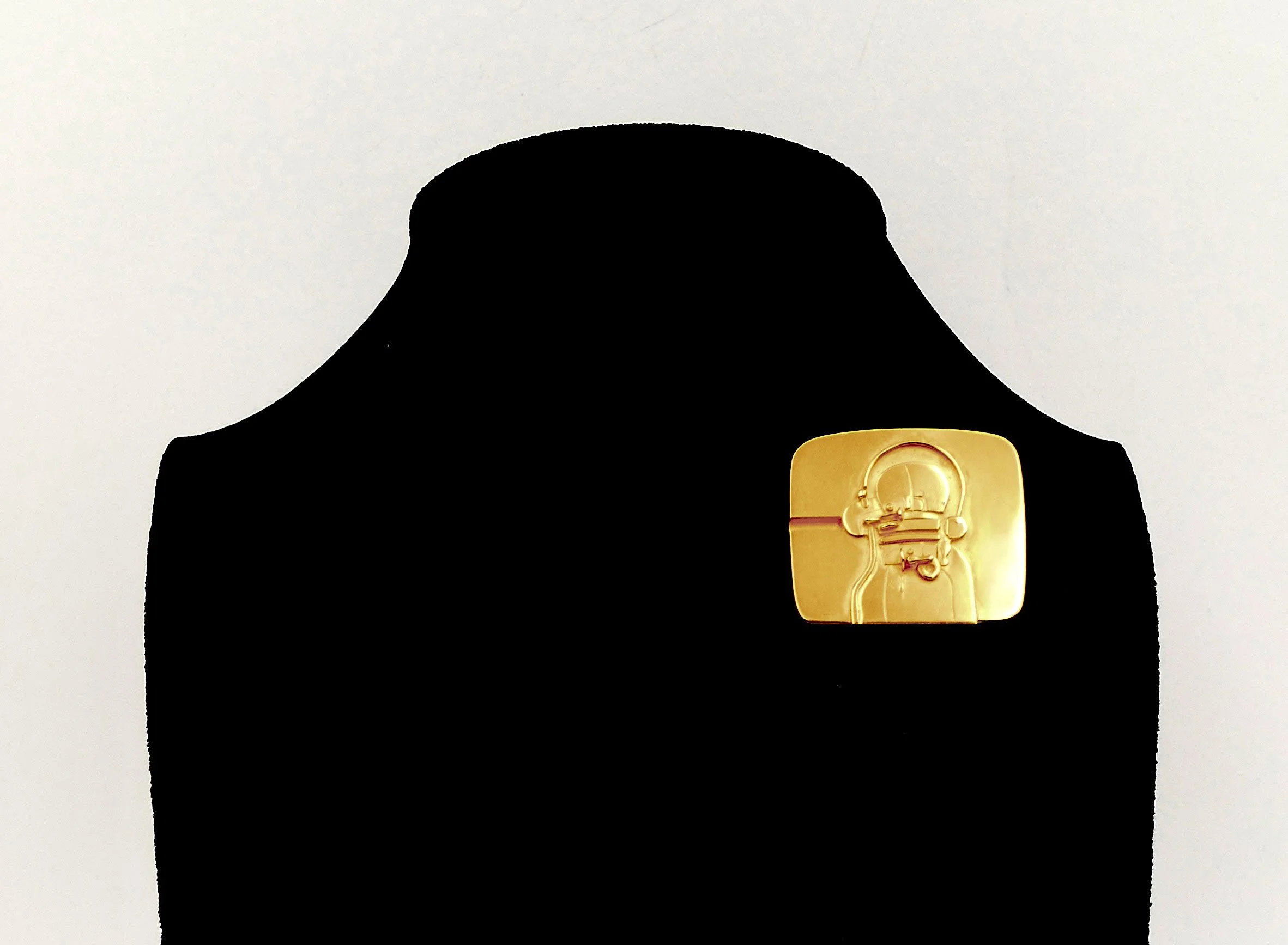 claude-wesel-fernand-demaret-studio-gold-brooch-pendant-2.jpg