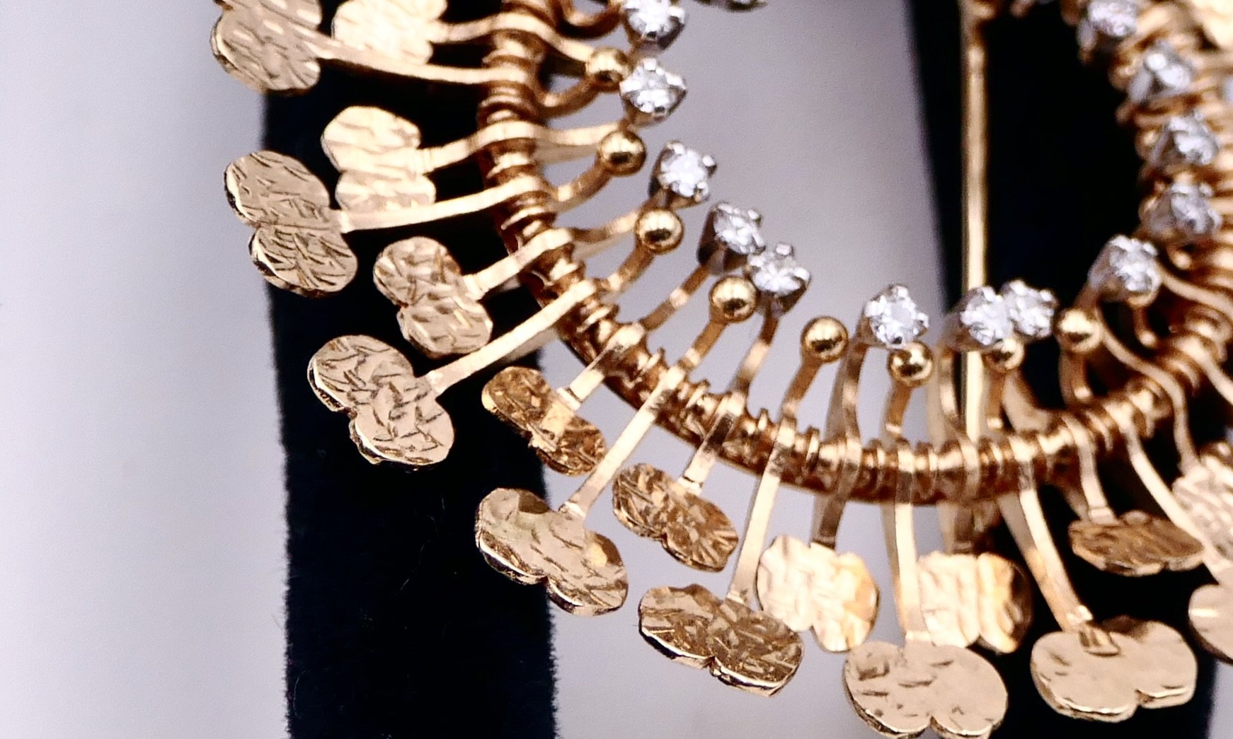 tapio-wirkkala-aurinko-brooch-3.jpeg