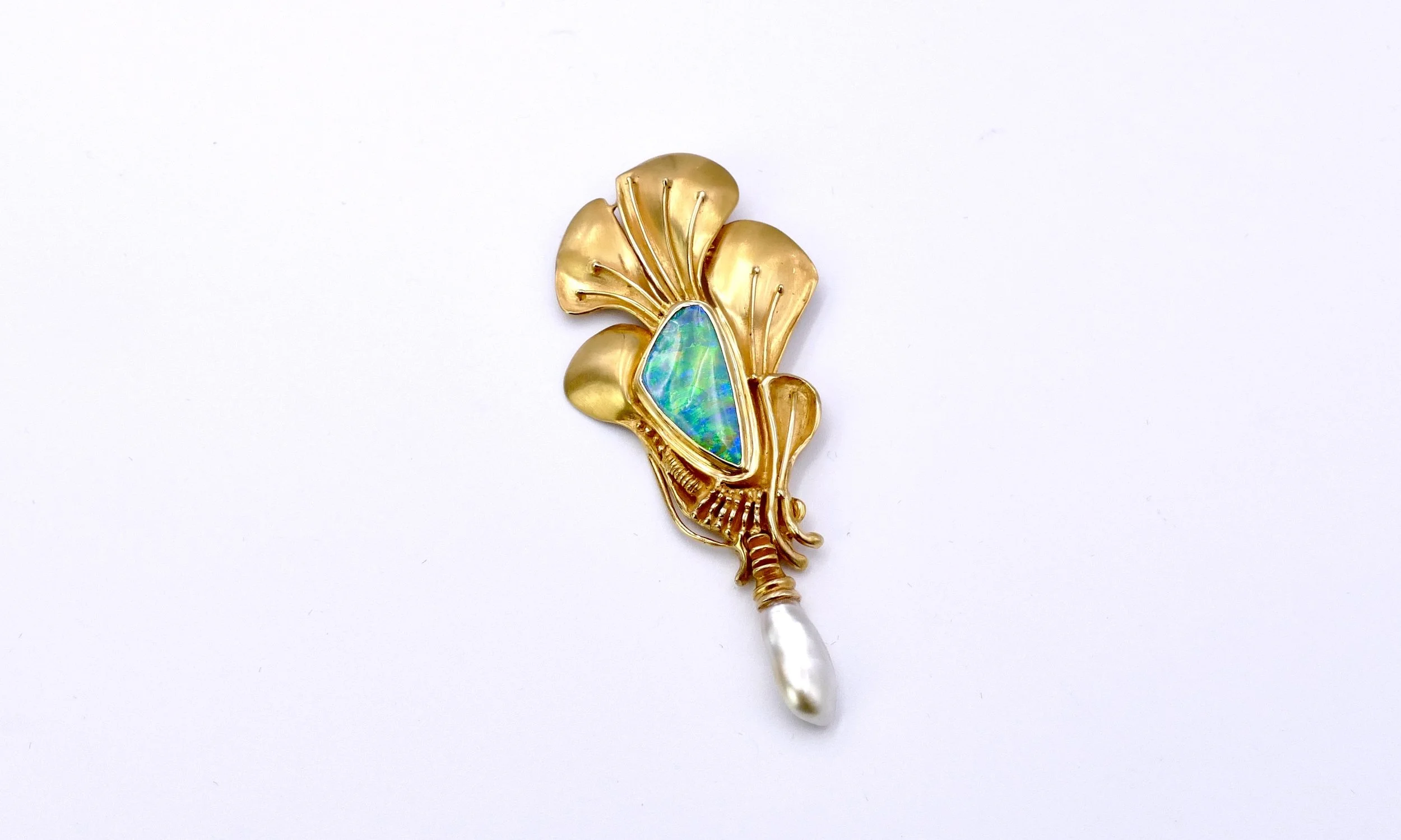 fernand-demaret-studio-gold-pendant-opal-baroque-pearl-1.JPG