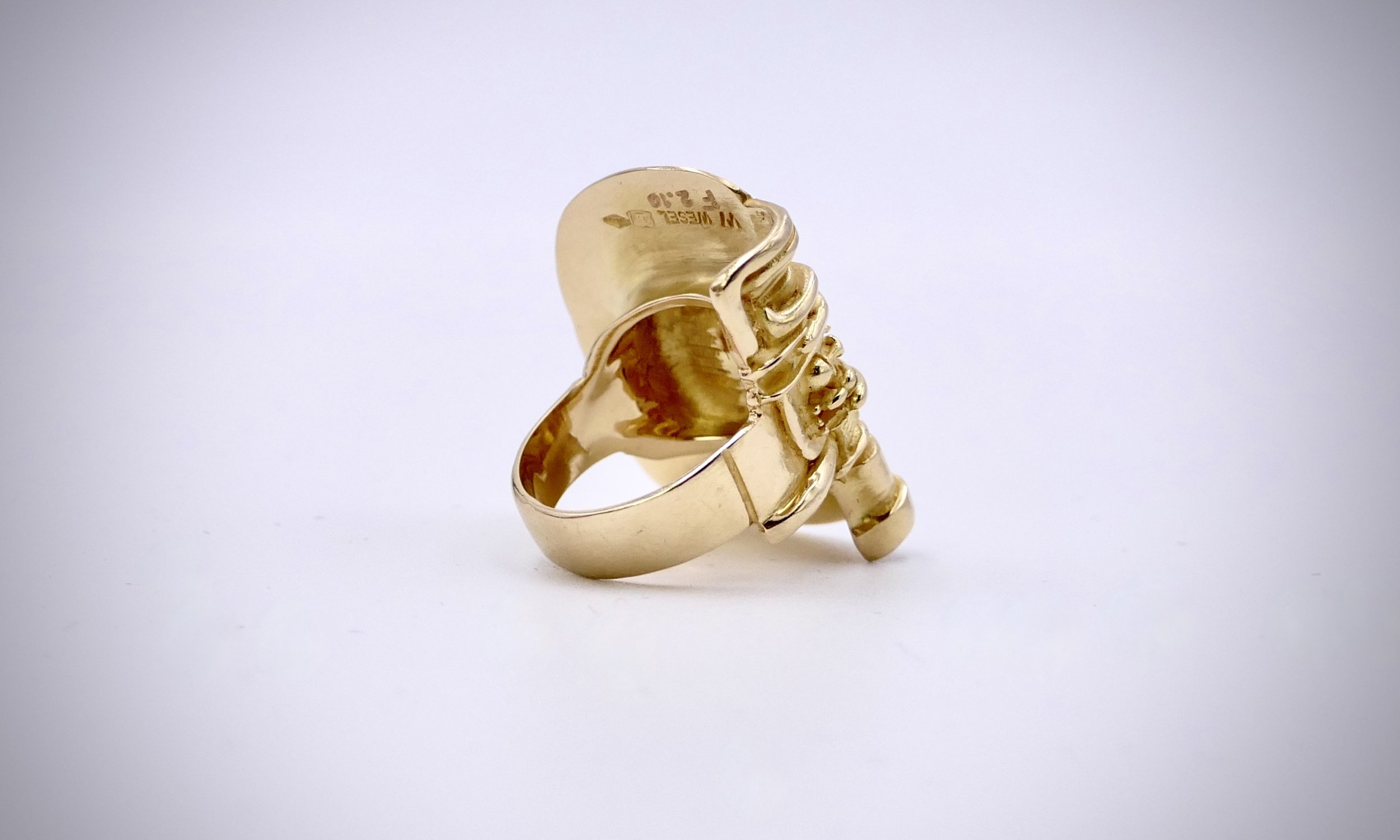 claude-wesel_gold-ring_Pi-collection_#5210-6.jpeg