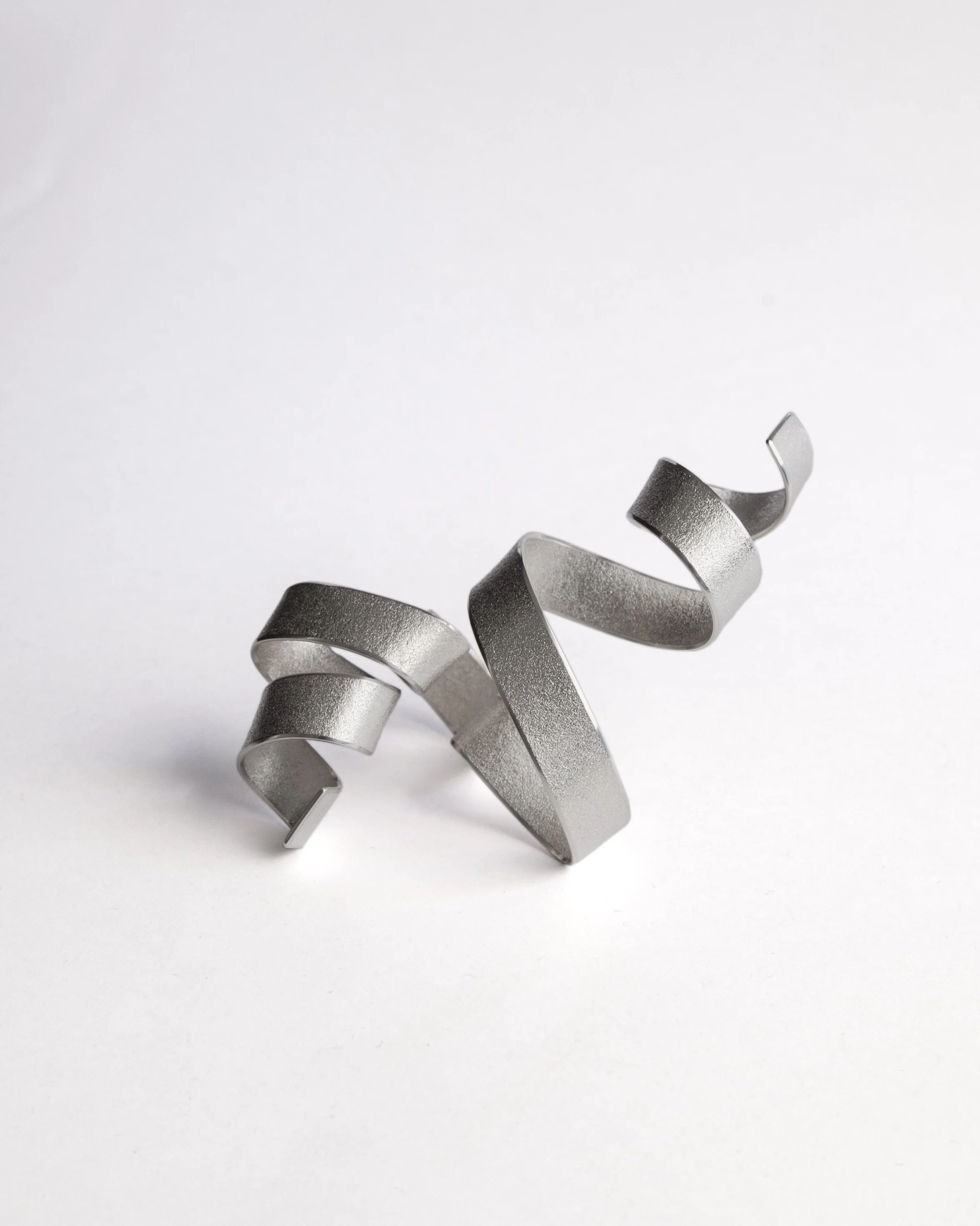 Ute Decker "Calligraphy" ring