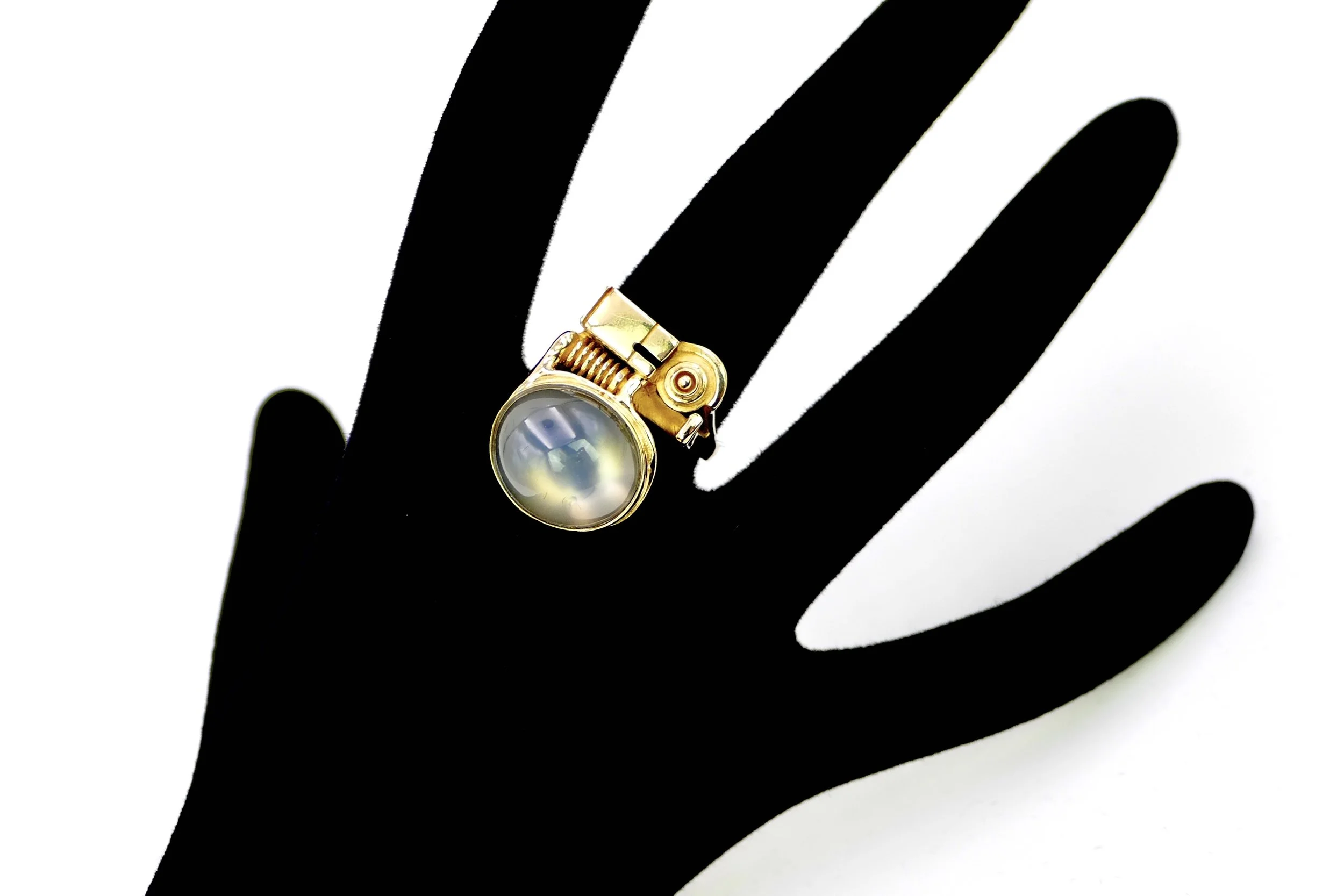 Claude Wesel gold moonstone cabochon model 4145 - 4.JPG
